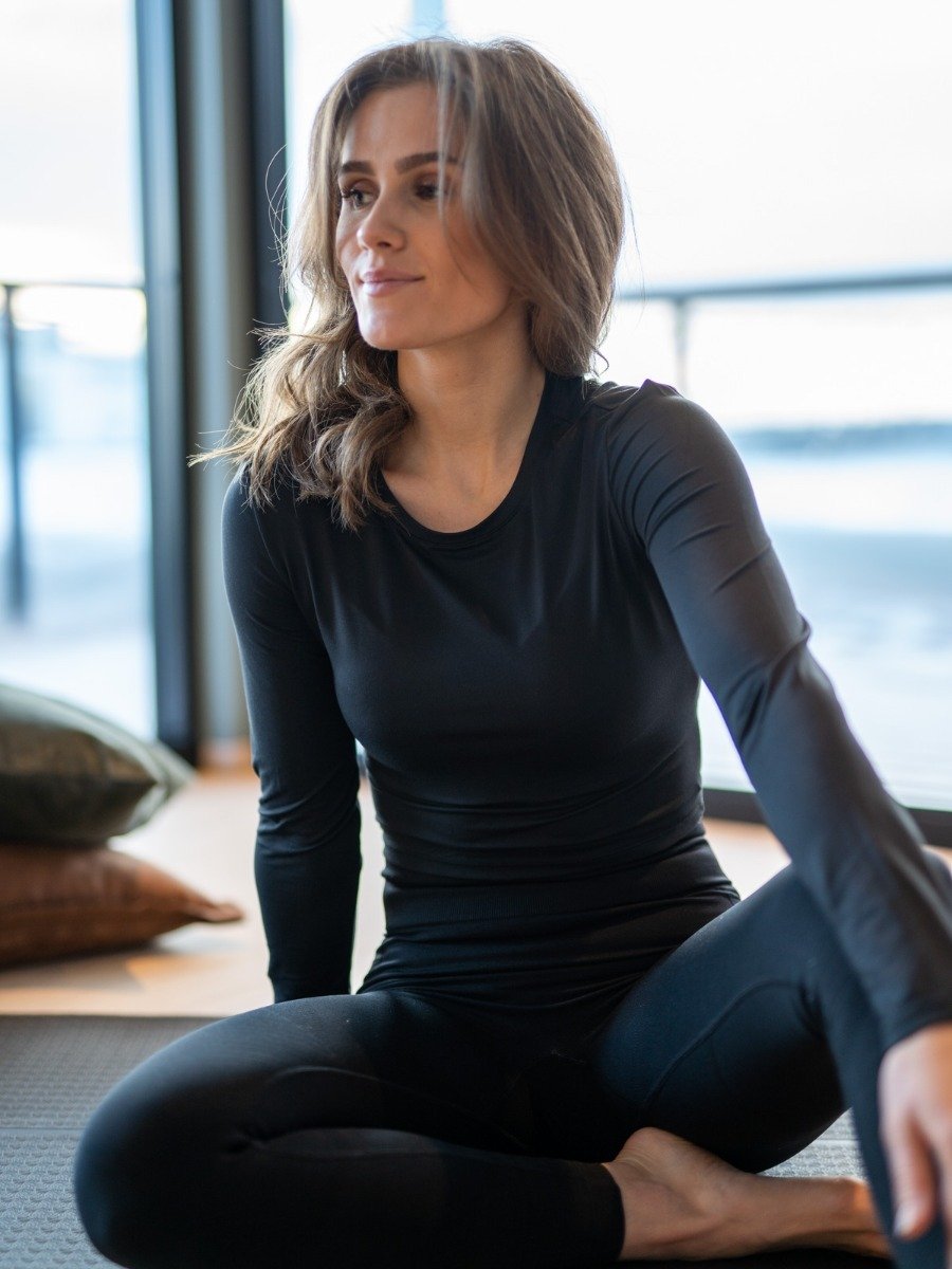 Athlecia Vinna Long Sleeve Seamless crop top Black