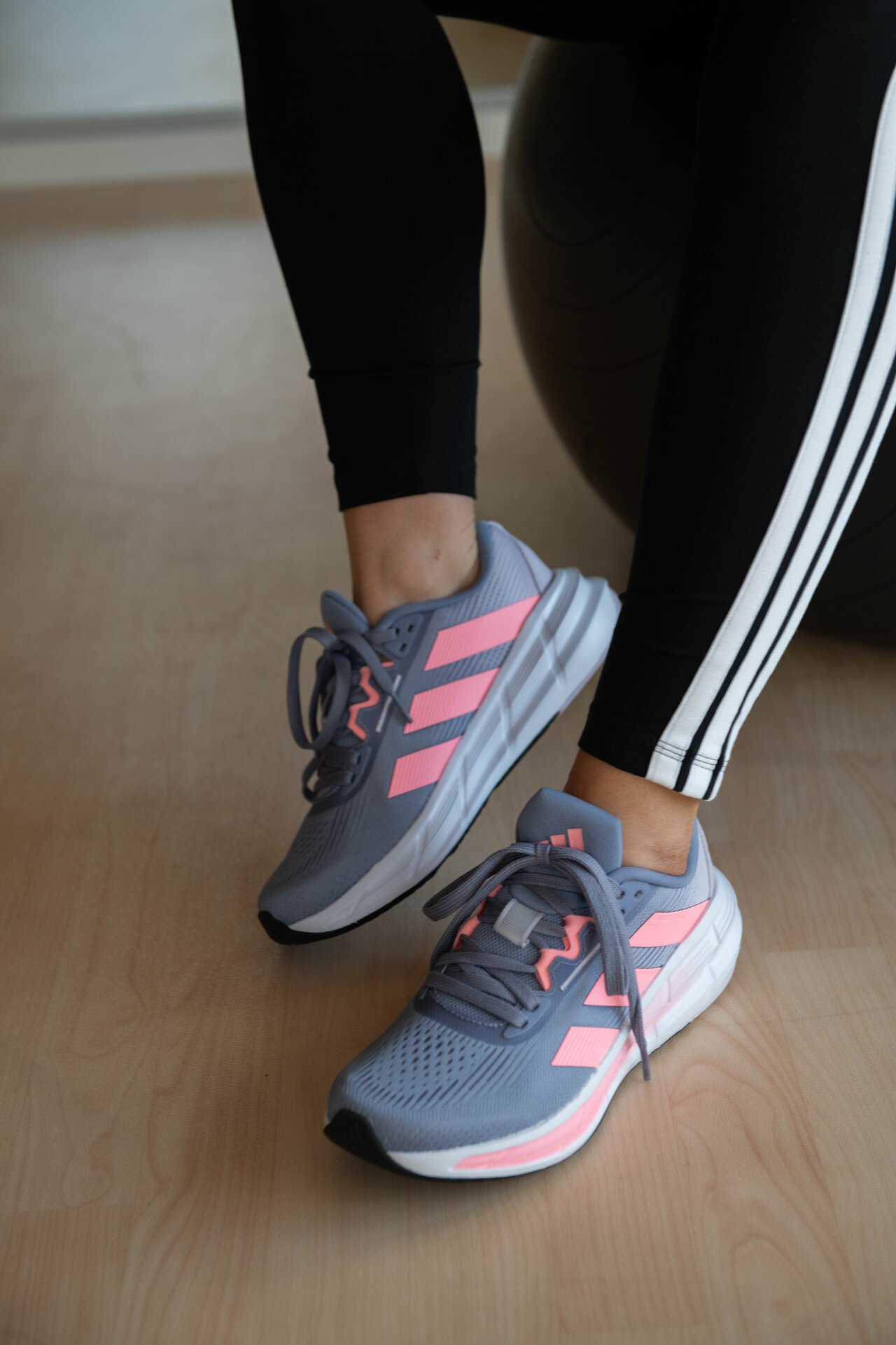 adidas Questar 3 Lilla