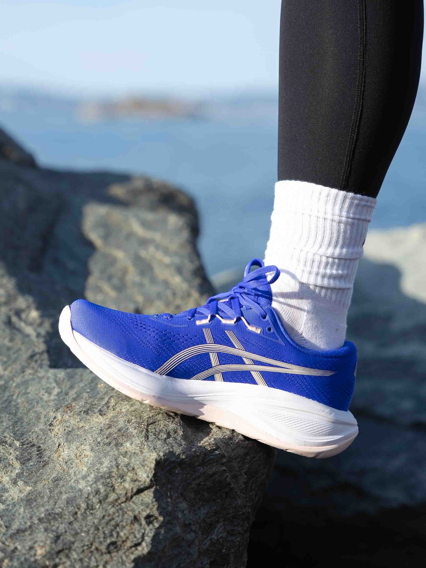 ASICS Gel-Cumulus 28 Cobalt Burst / Ivory