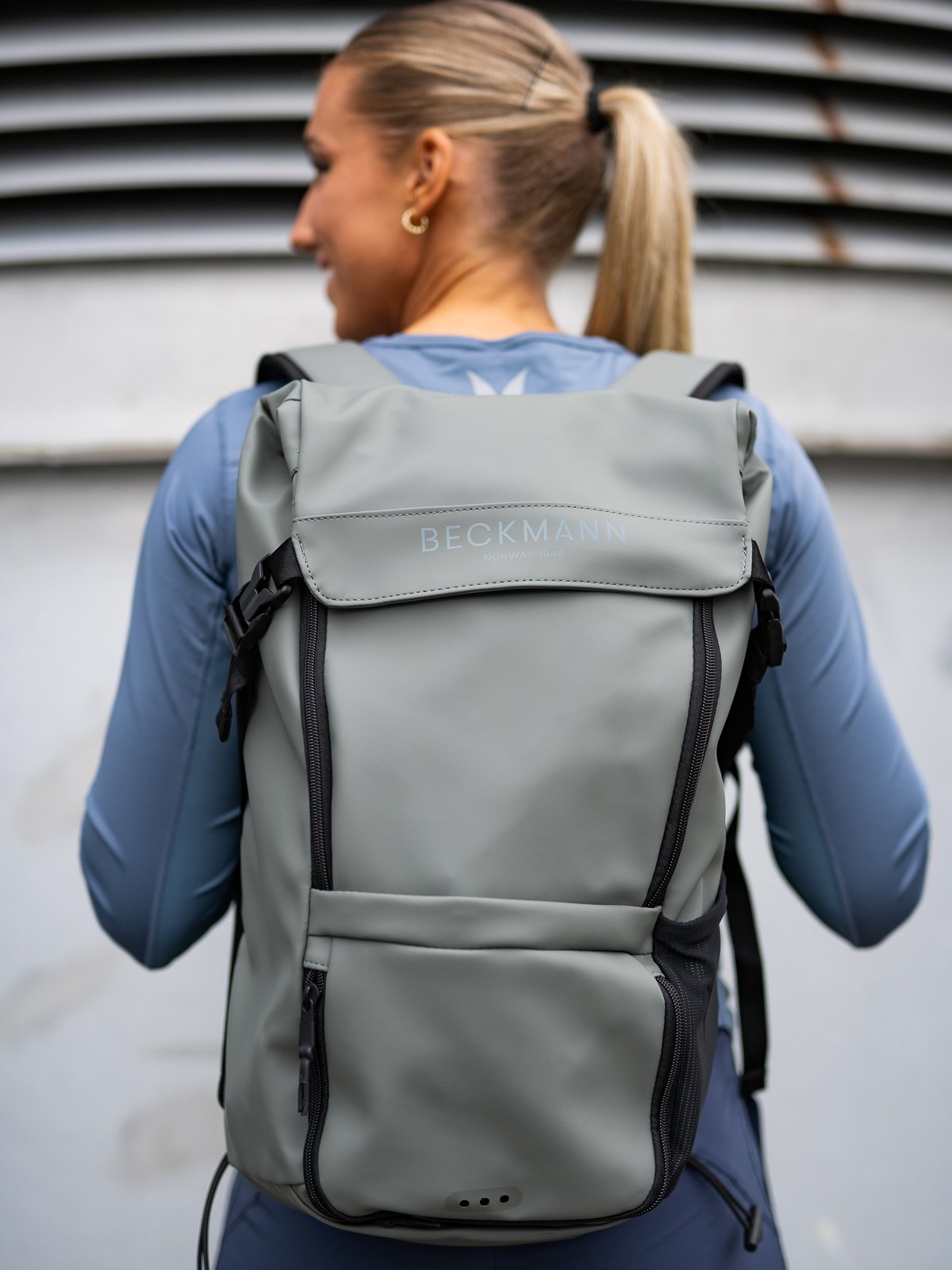 Beckmann Street light 22L Green