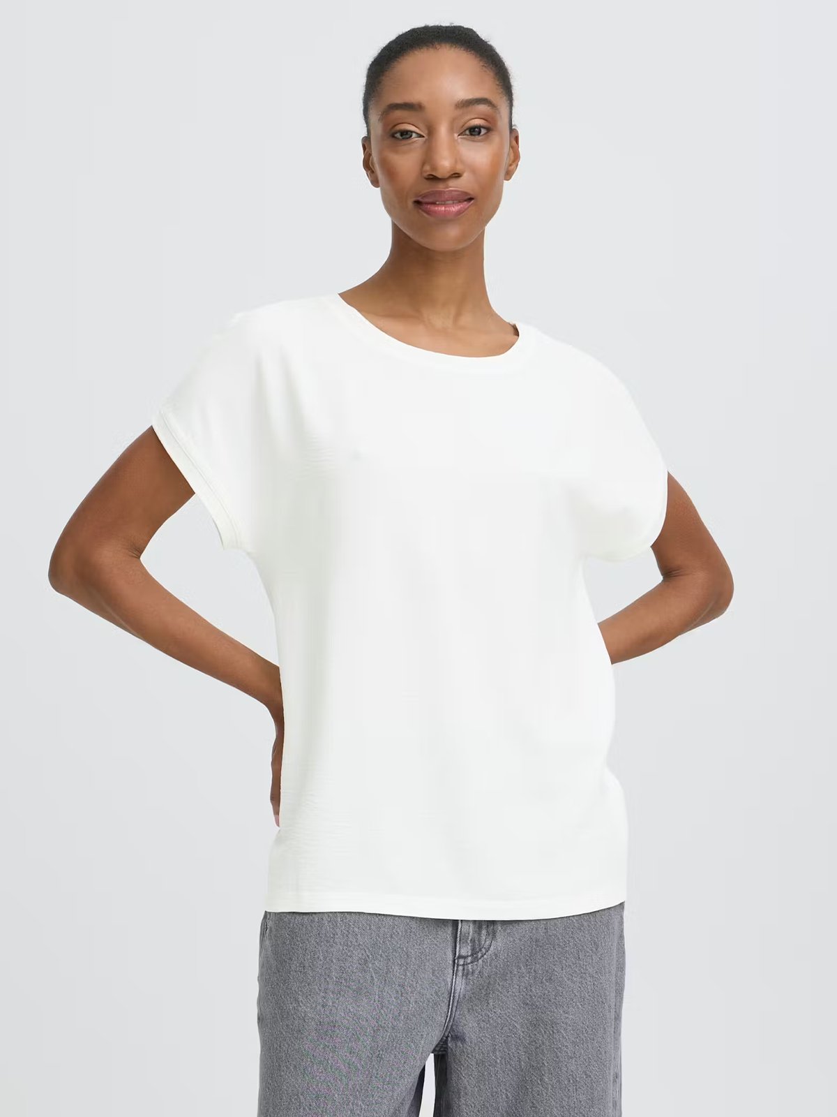 B.YOUNG Panyax Tee Marshmallow