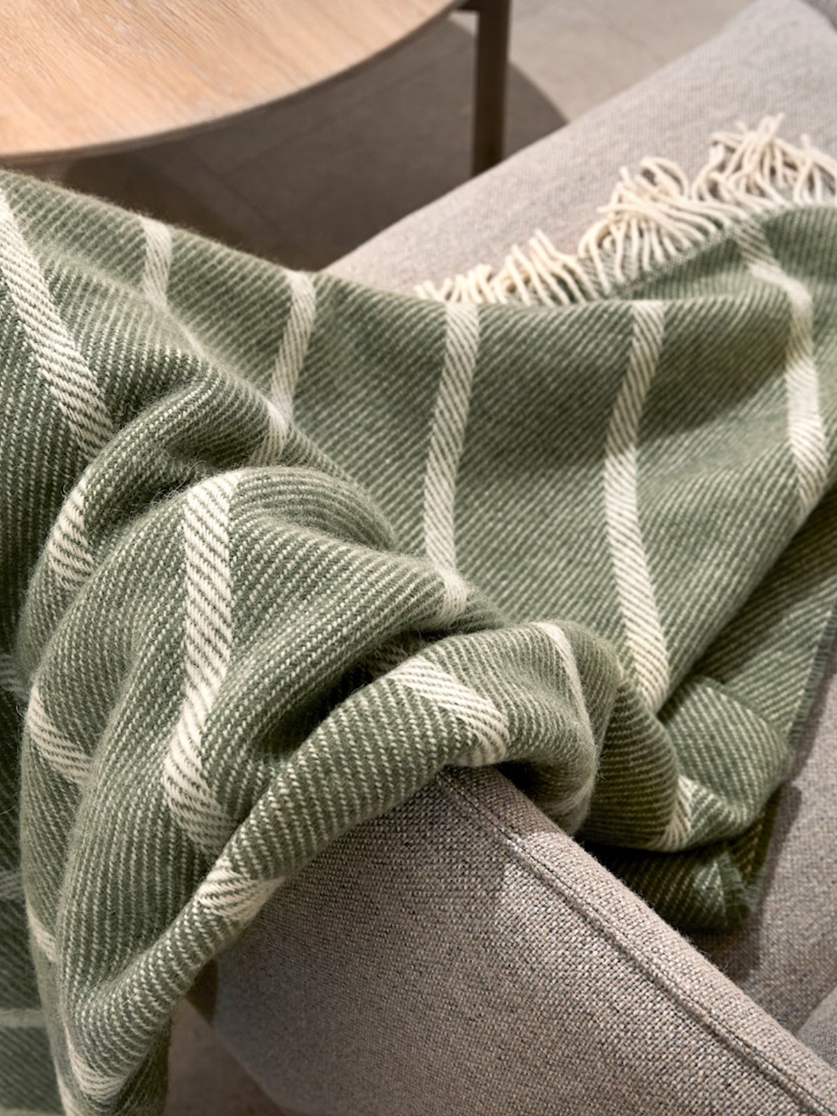 Høie Istinden Pledd 120x180 cm Dempet Grønn