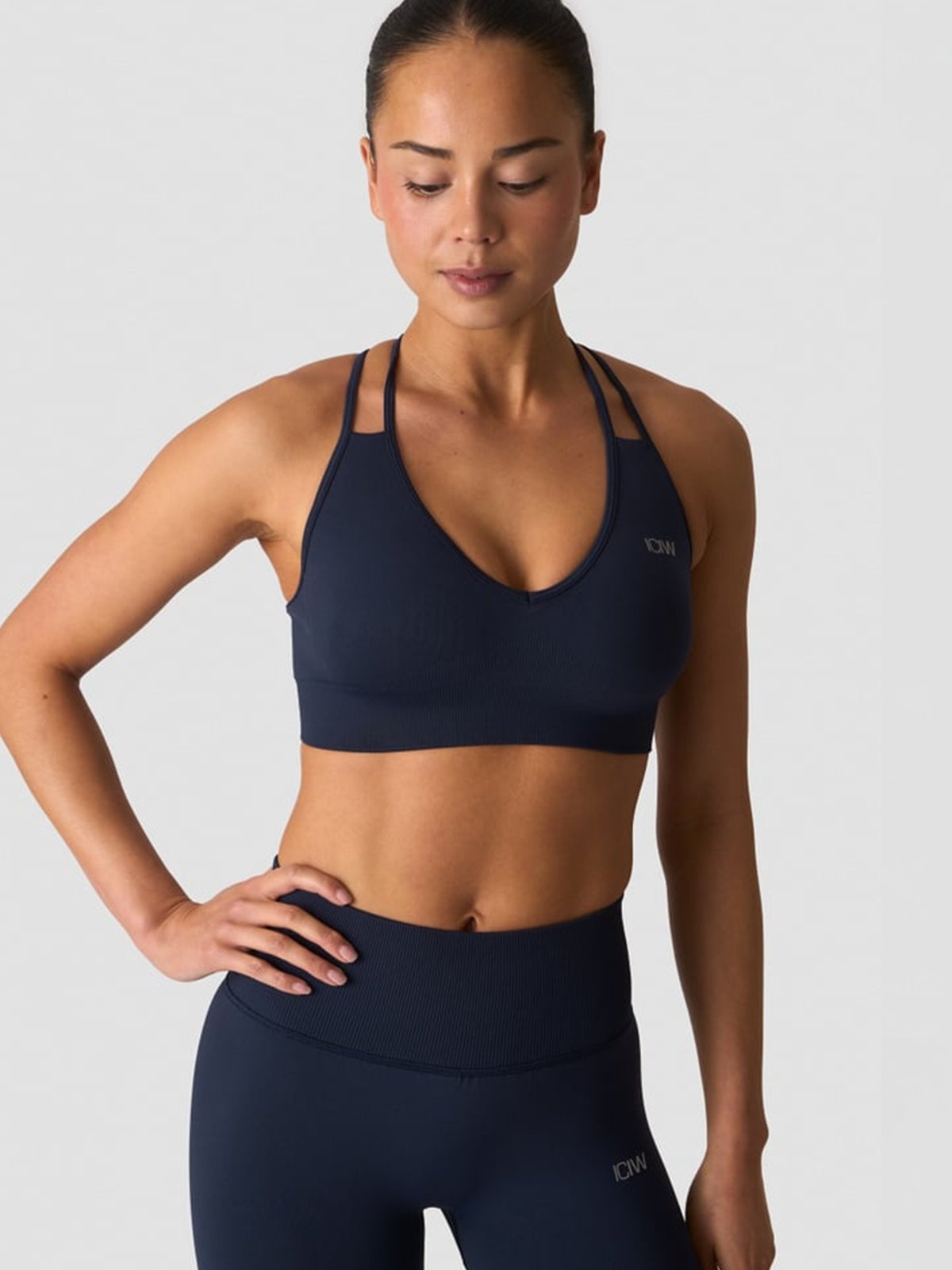 ICIW Define Seamless V-Neck Sports Bra Midnight Blue