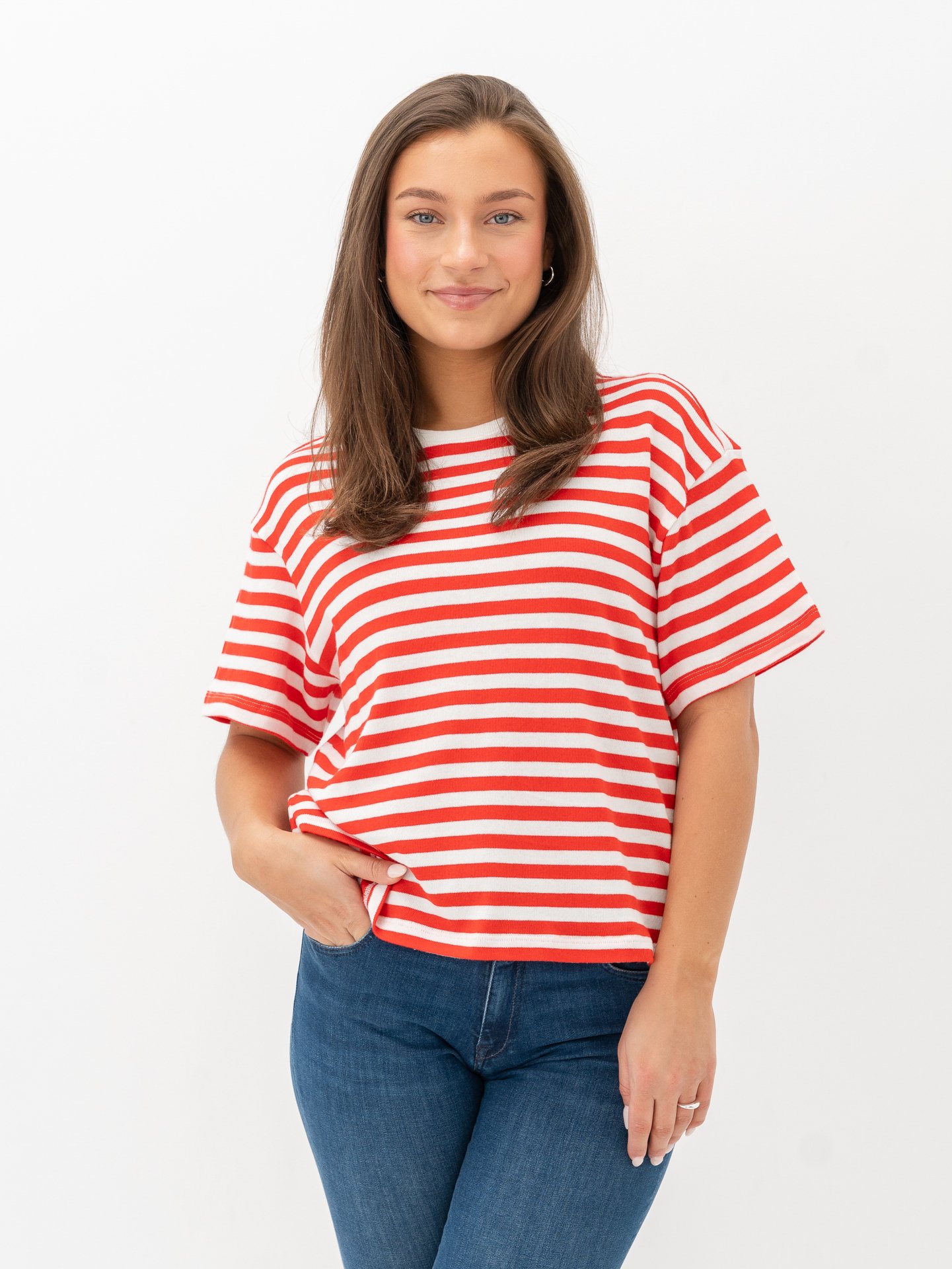 MSCH Copenhagen Kemba Bahara Short Sleeve Pullover V Ice/F Scarlet