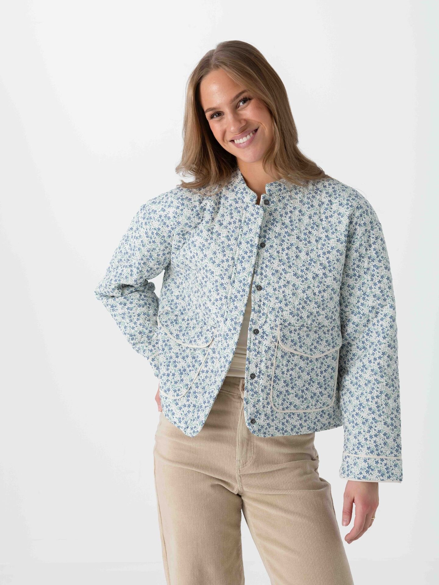 Only Hallie Quilted Jacket Cloud Dancer / Blue Ditsy