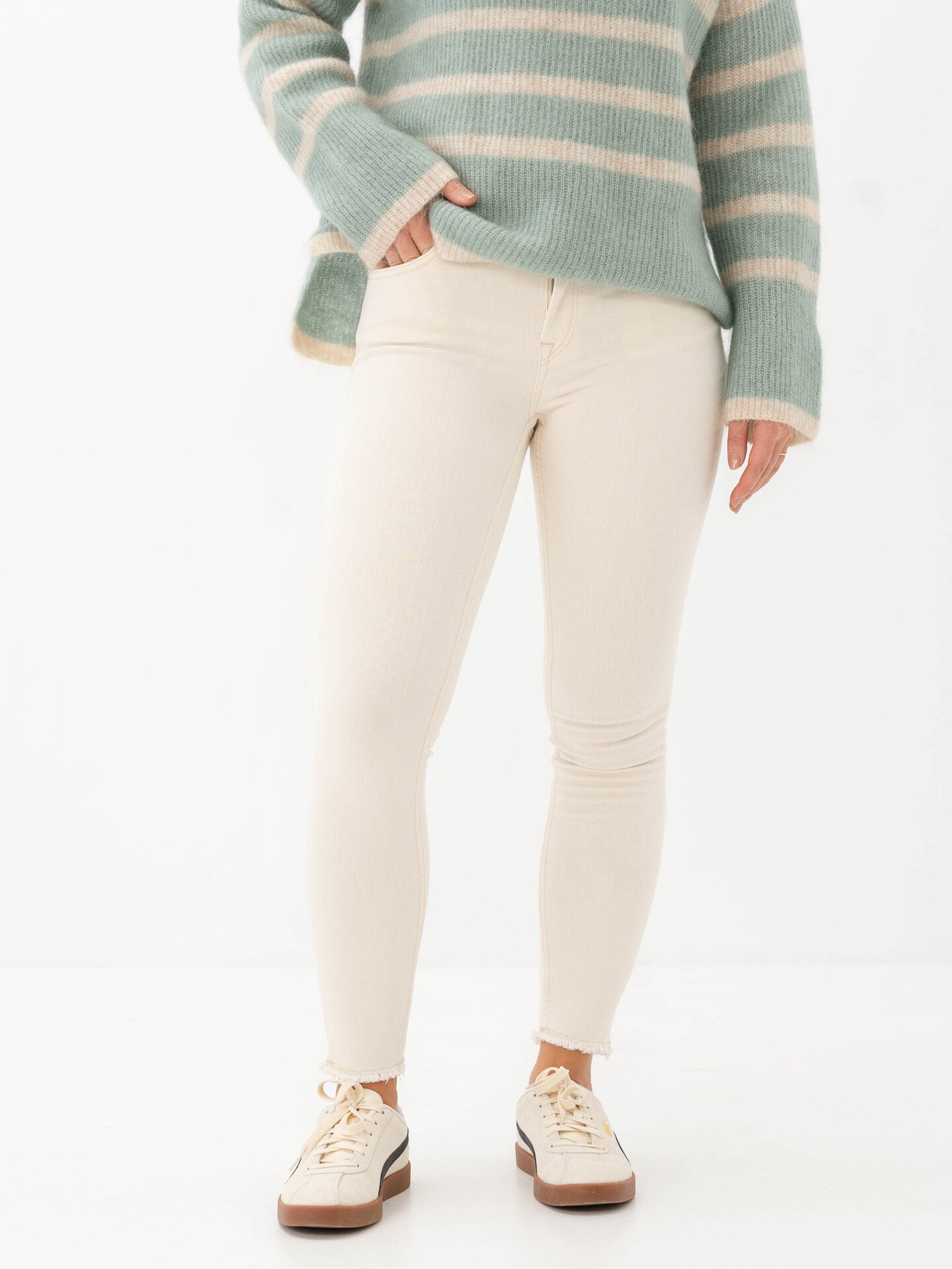 Only Blush Mid RW Denim Ecru