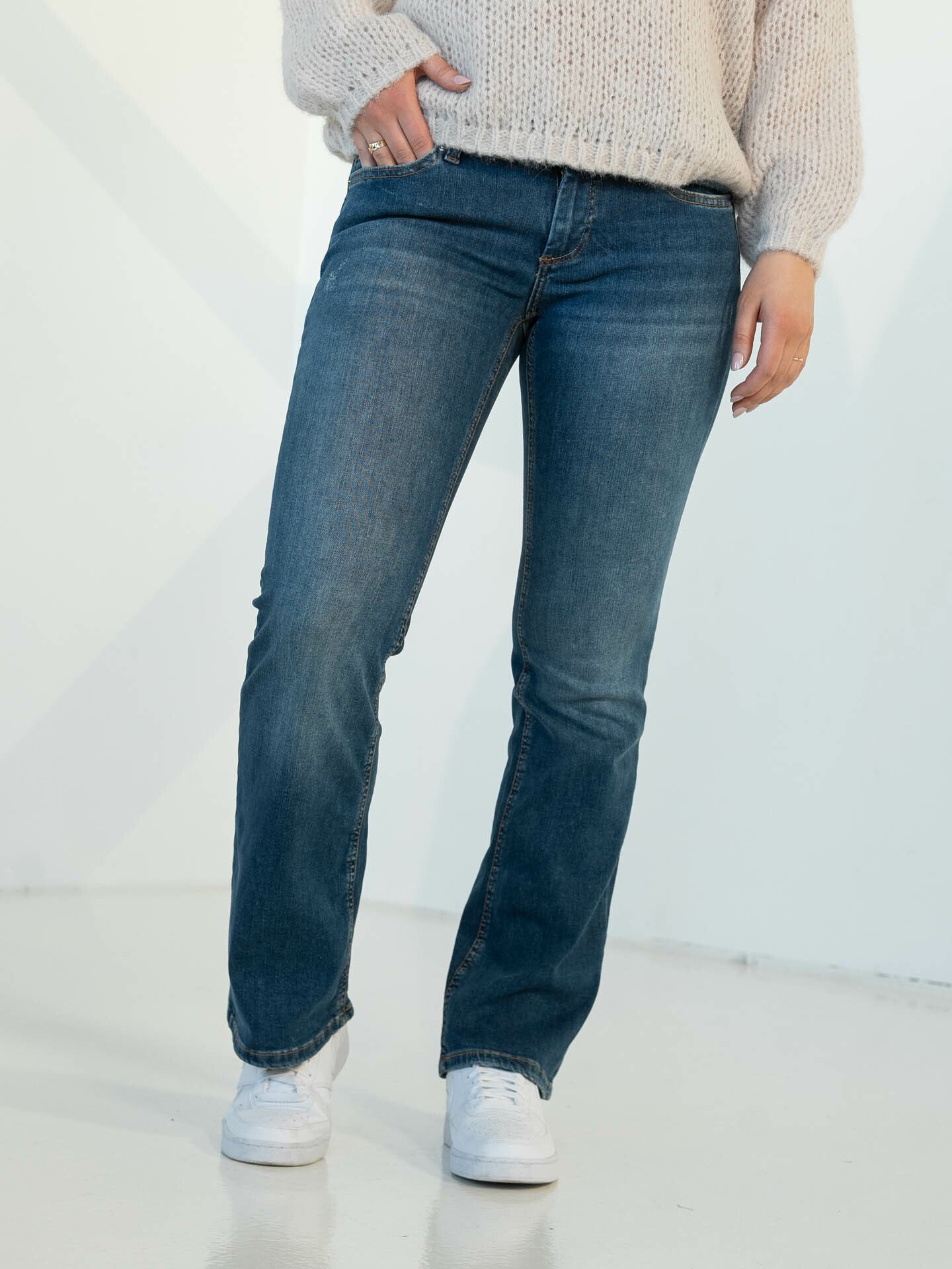 Only Blush Low Waist Flared Denim Medium Blue Denim