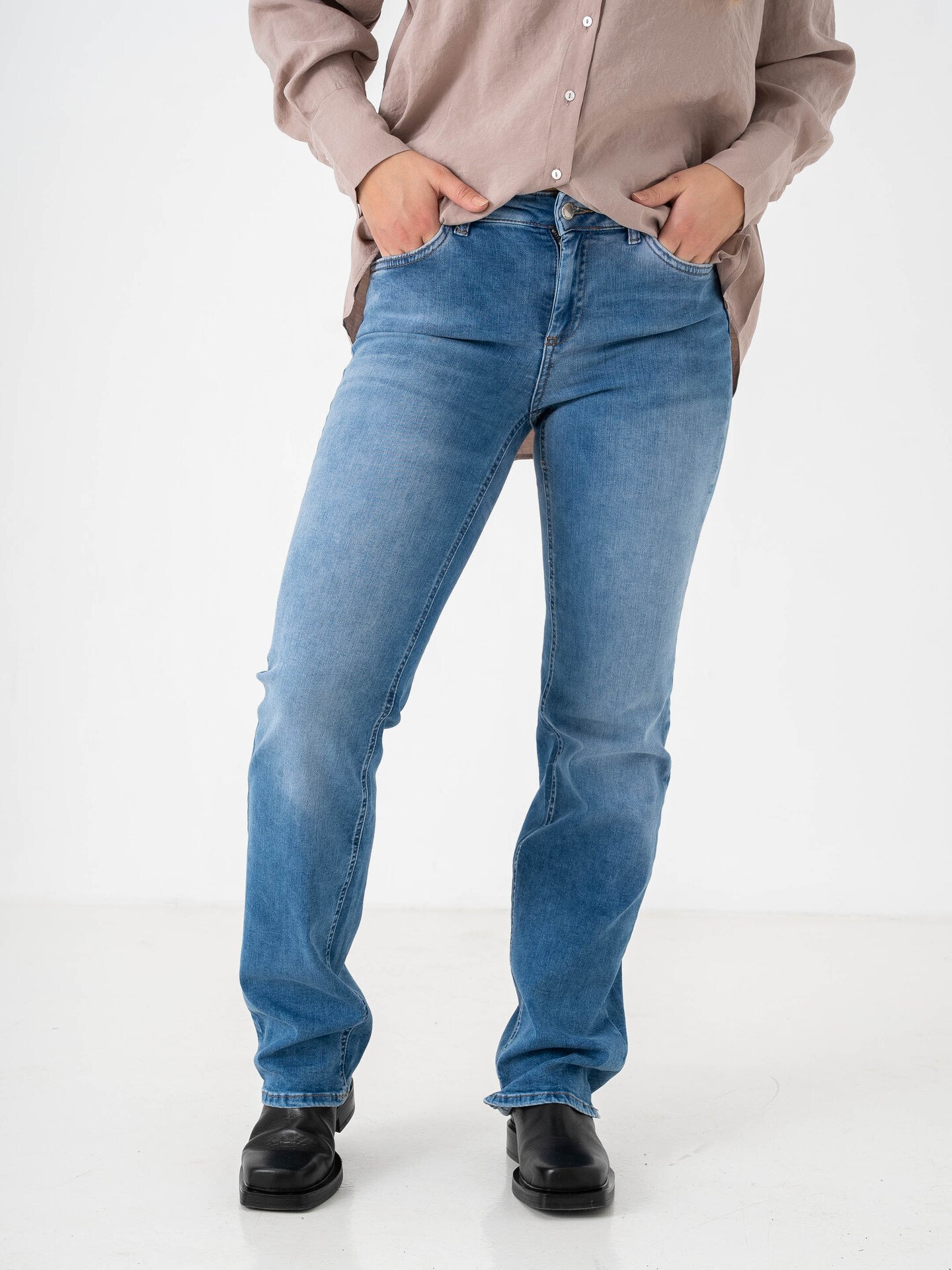Only Blush Mid Straight Denim Medium Blue Denim