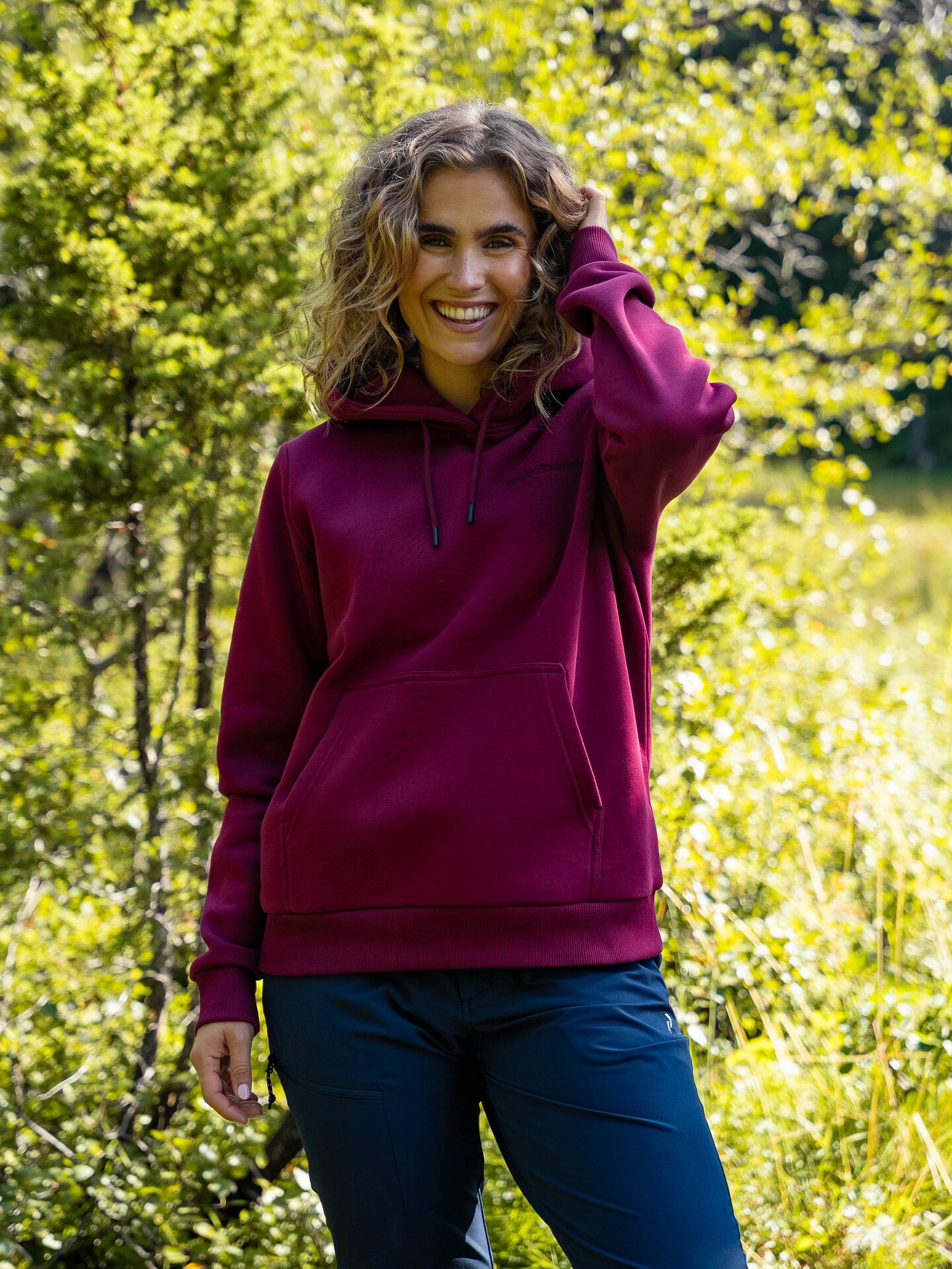 Peak Performance Original Small Logo Hood VERTICAL ZENITH