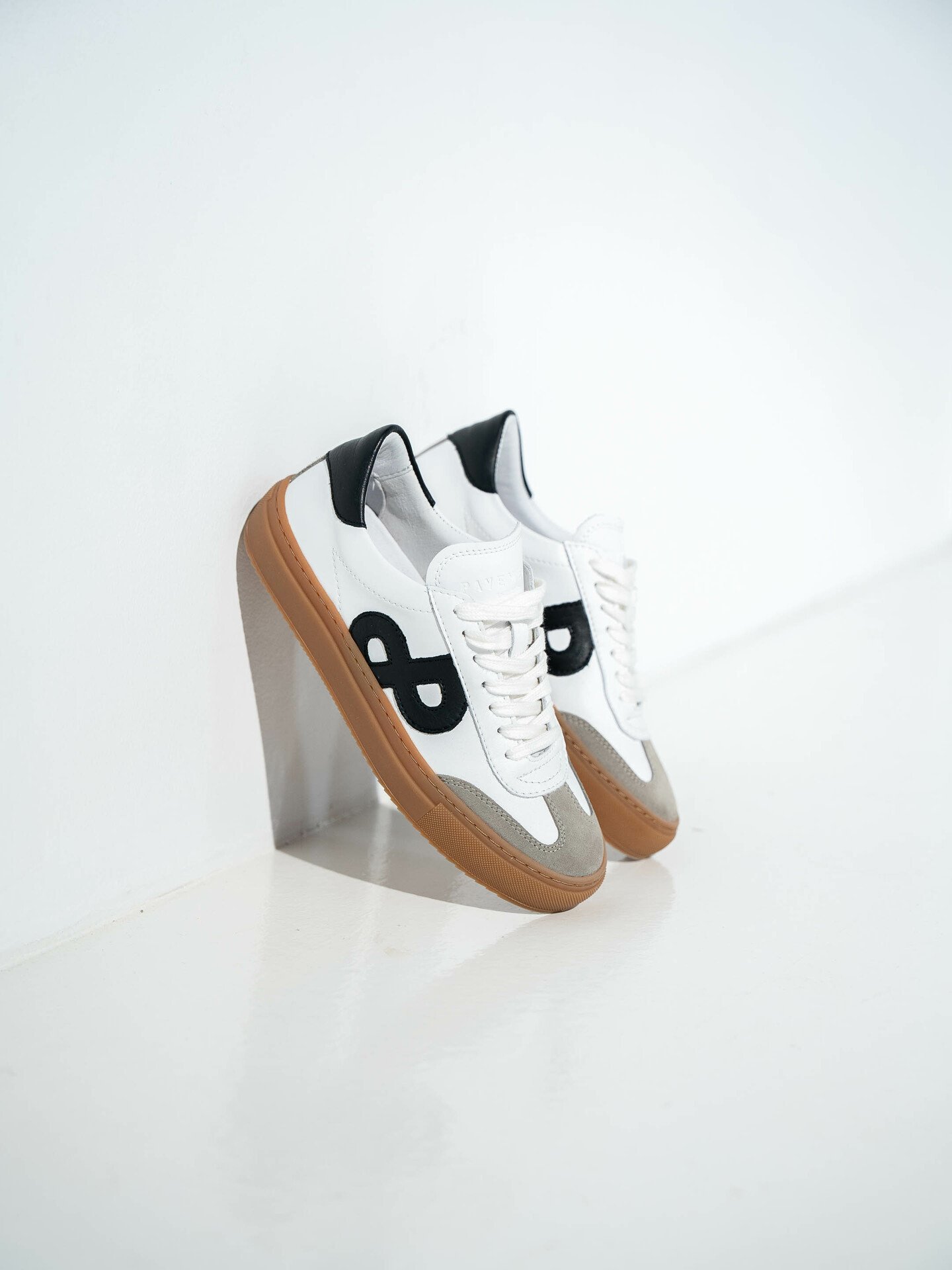 Pavement Kohia White Kombo