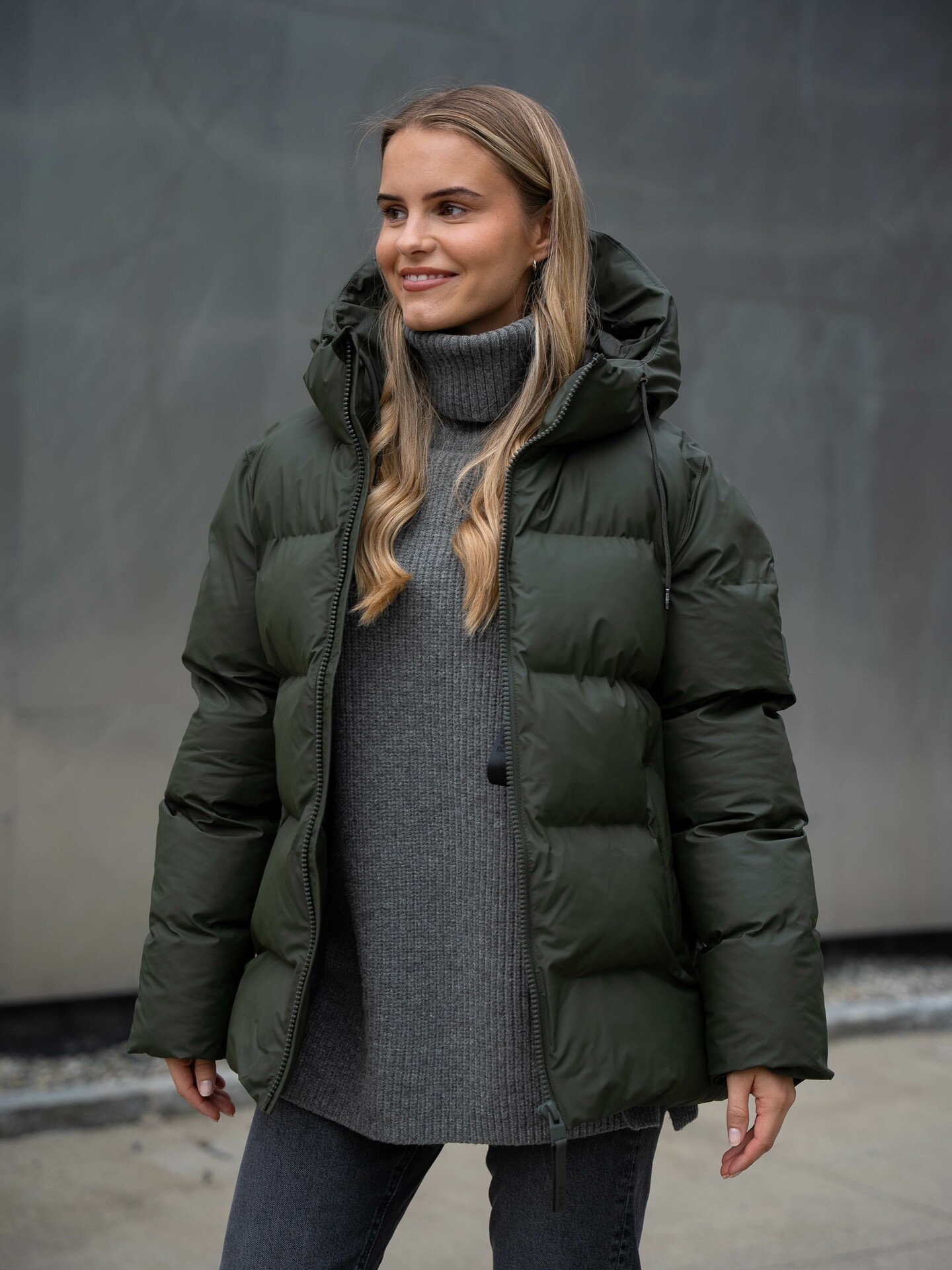 Rains Alta Puffer Jacket Green