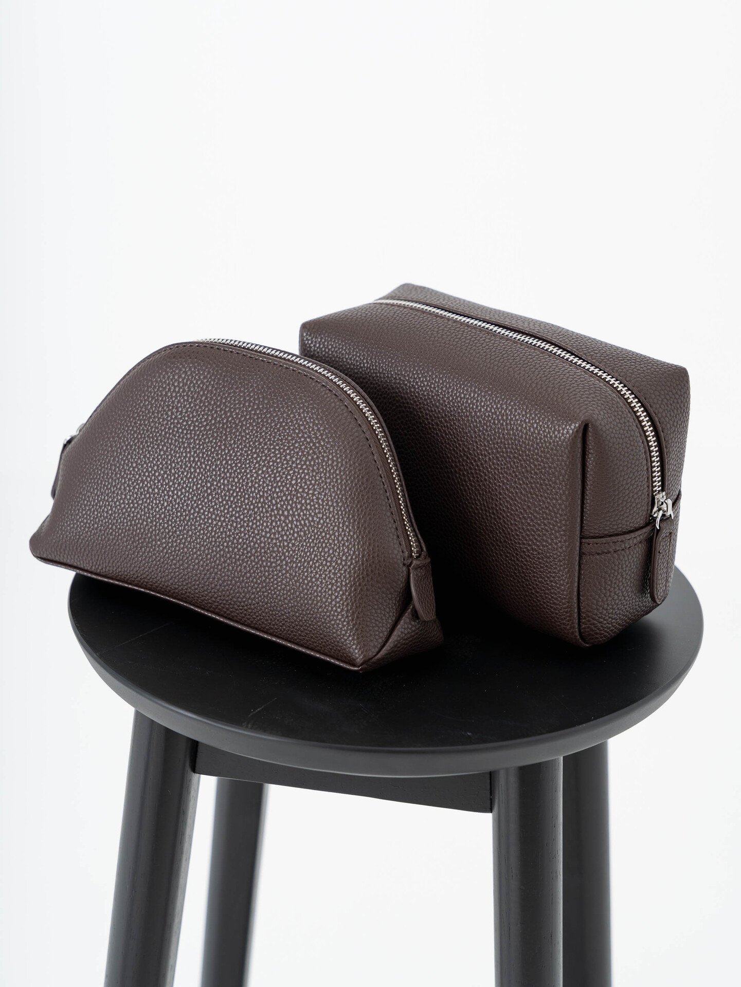 Roberto Rosso Terra Toiletry Bag Dark Brown