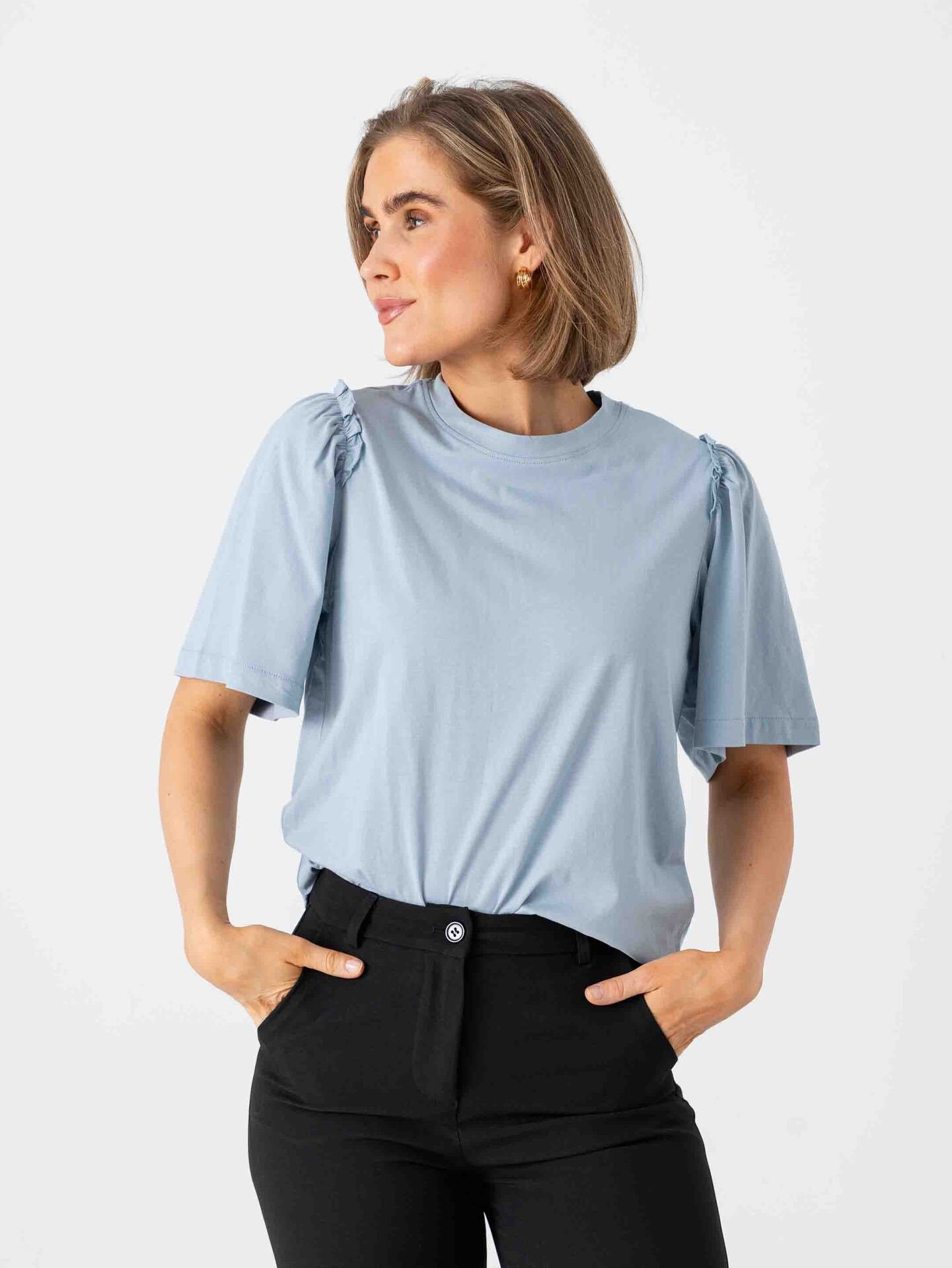 Selected Femme Penelope 2/4 Ruffle Tee Dusty Blue