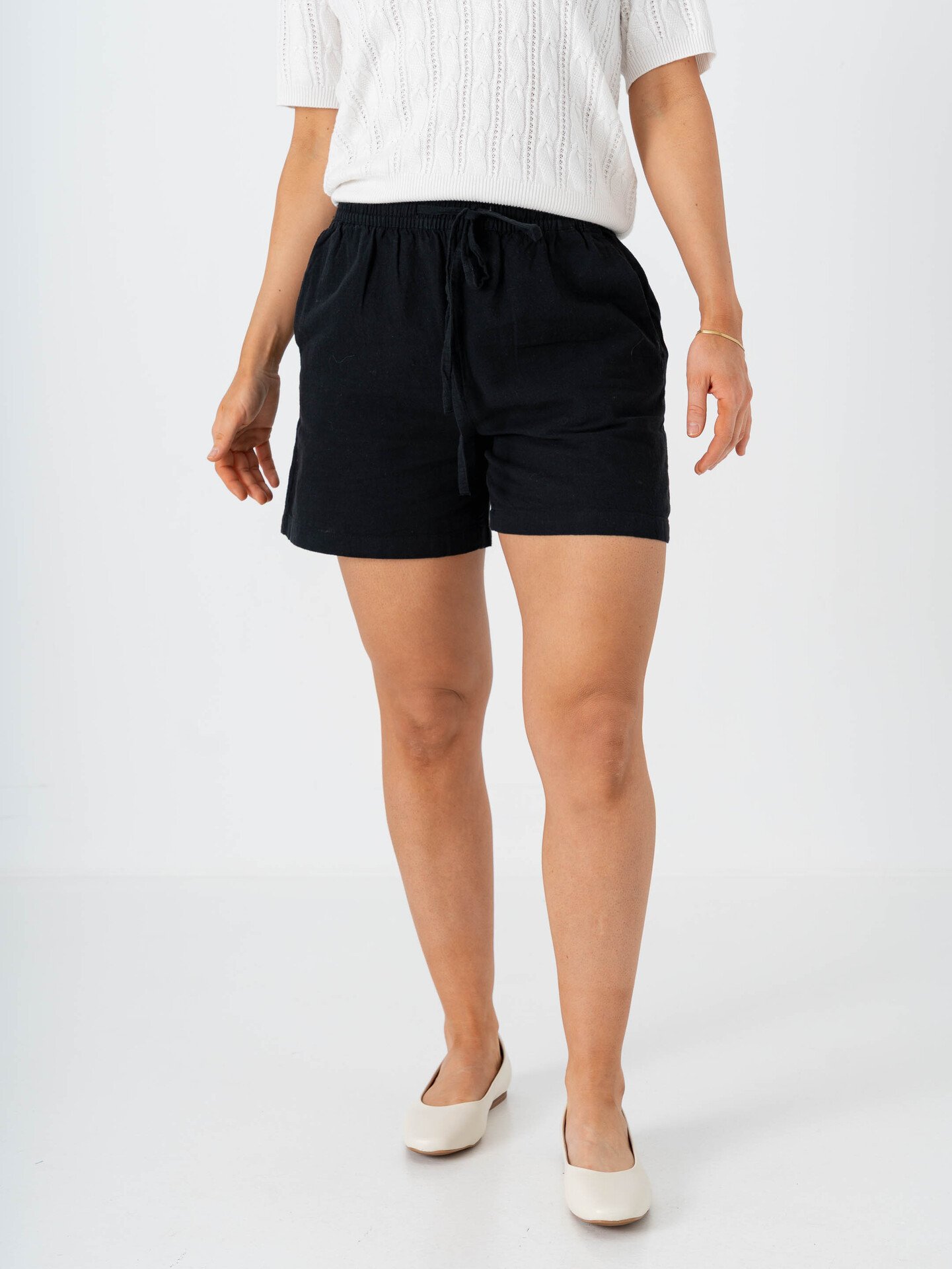 Selected Femme Luisa Linnie Linen Blend Shorts Black