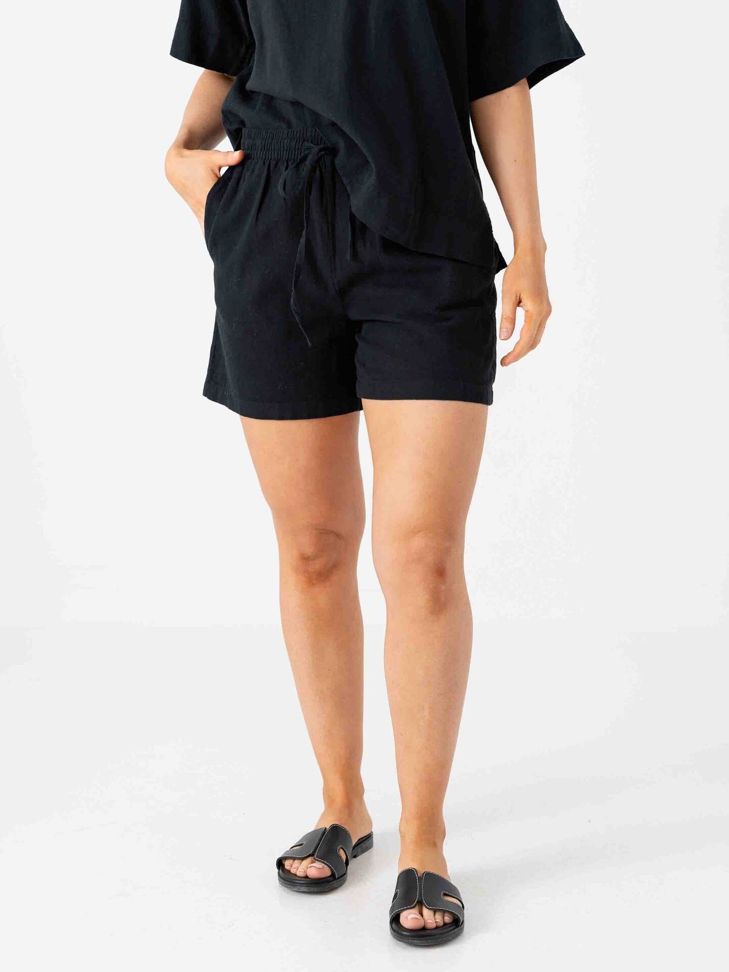 Selected Femme Luisa Linnie Linen Blend Shorts Black