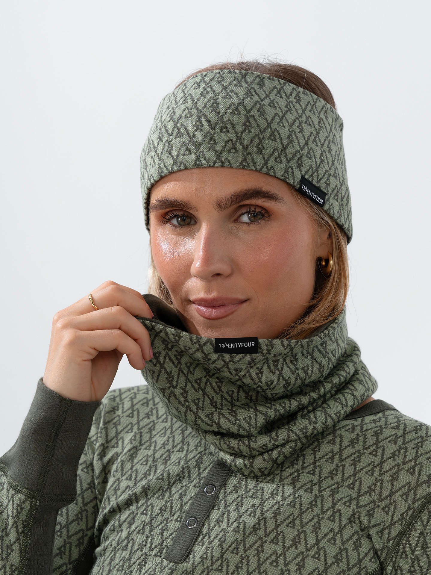 Twentyfour Finse 2W Ullhals Furu