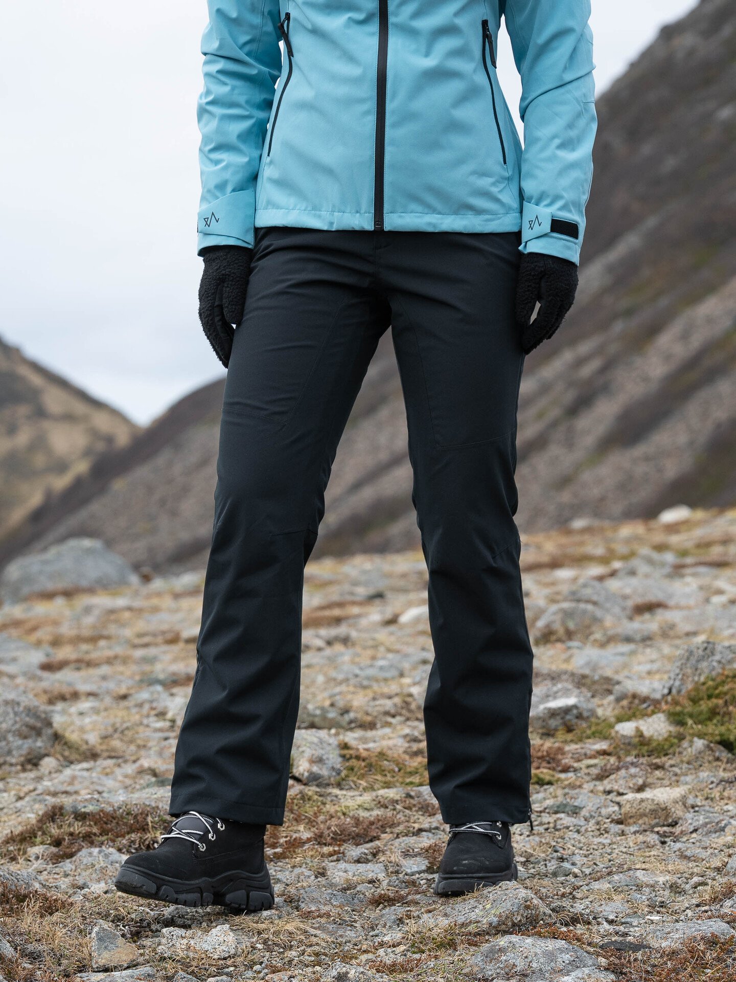 Twentyfour Aurora 2-Lags Skallbukse Sort