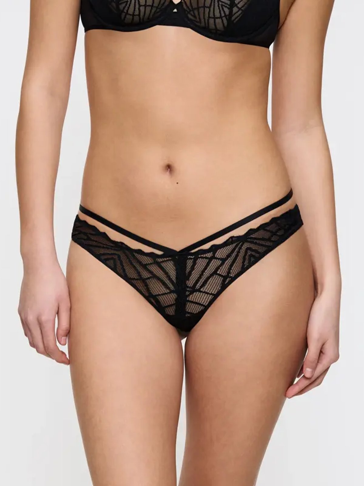 Triumph That Night In Vegas String Black