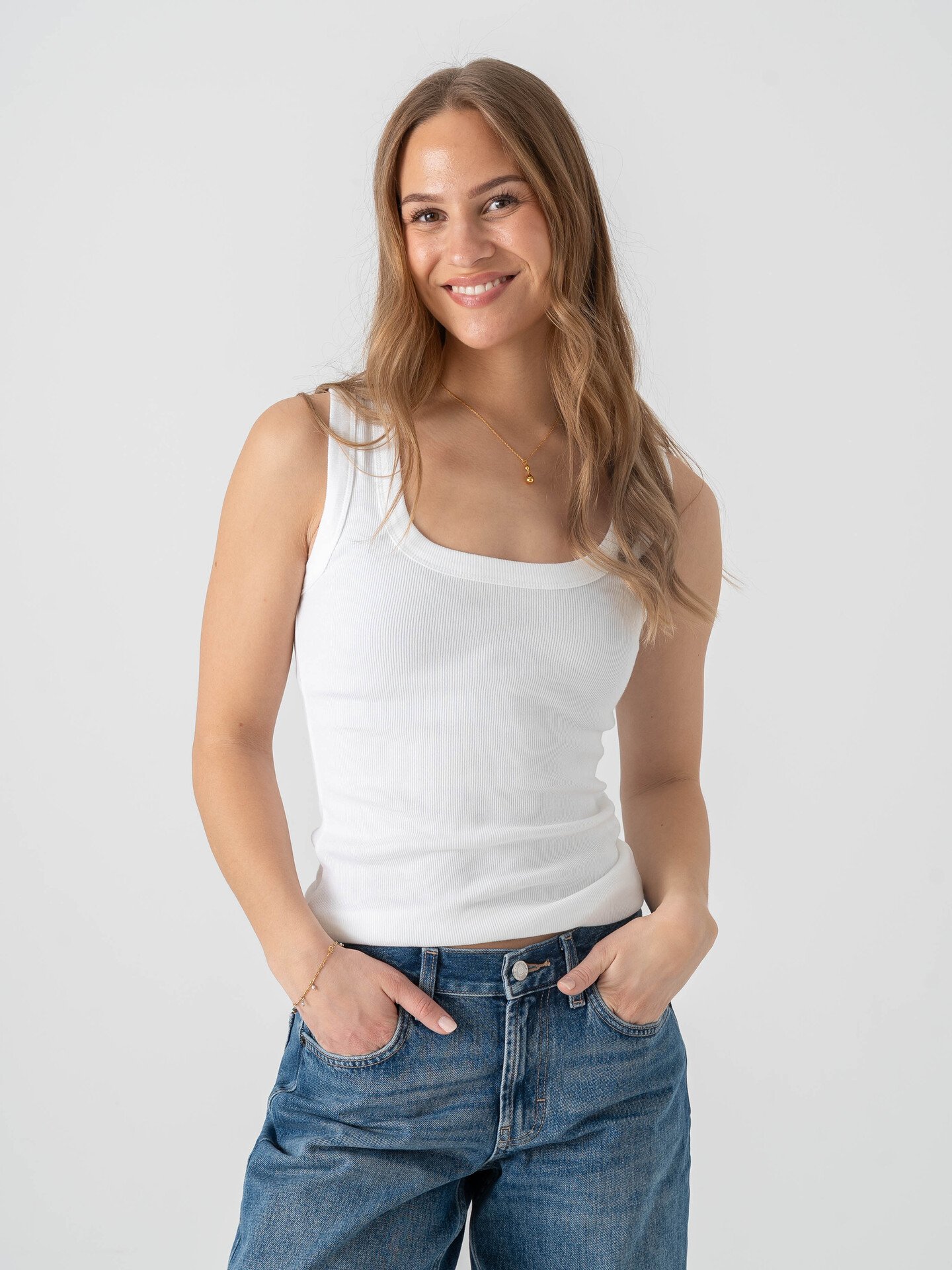 Topshop Honey Short Sleeve U-Neck Vest Snow White