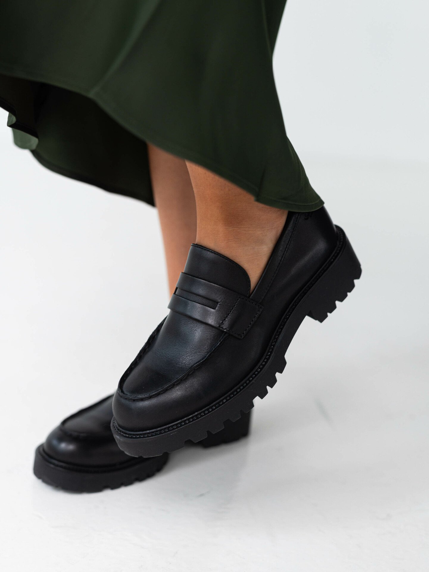 Vagabond Kenova Loafers Svart Skinn