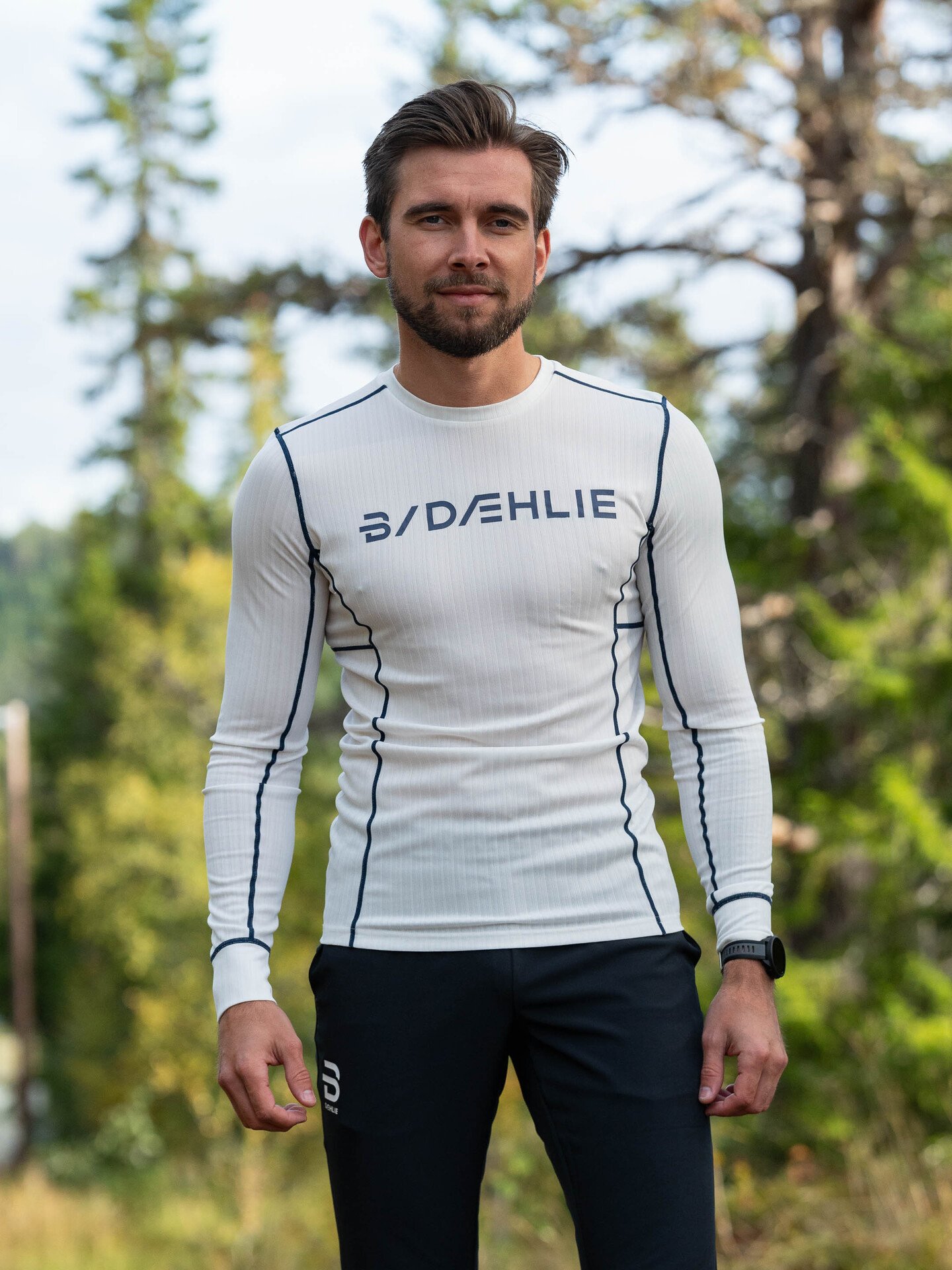 Dæhlie Training Tech Long Sleeve Brilliant White / Dark Denim