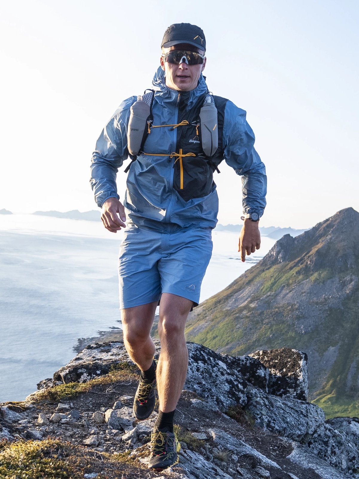 Bergans Y LightLine Pure Windbreaker Jacket Men Elemental Blue / Dark Shadow Grey