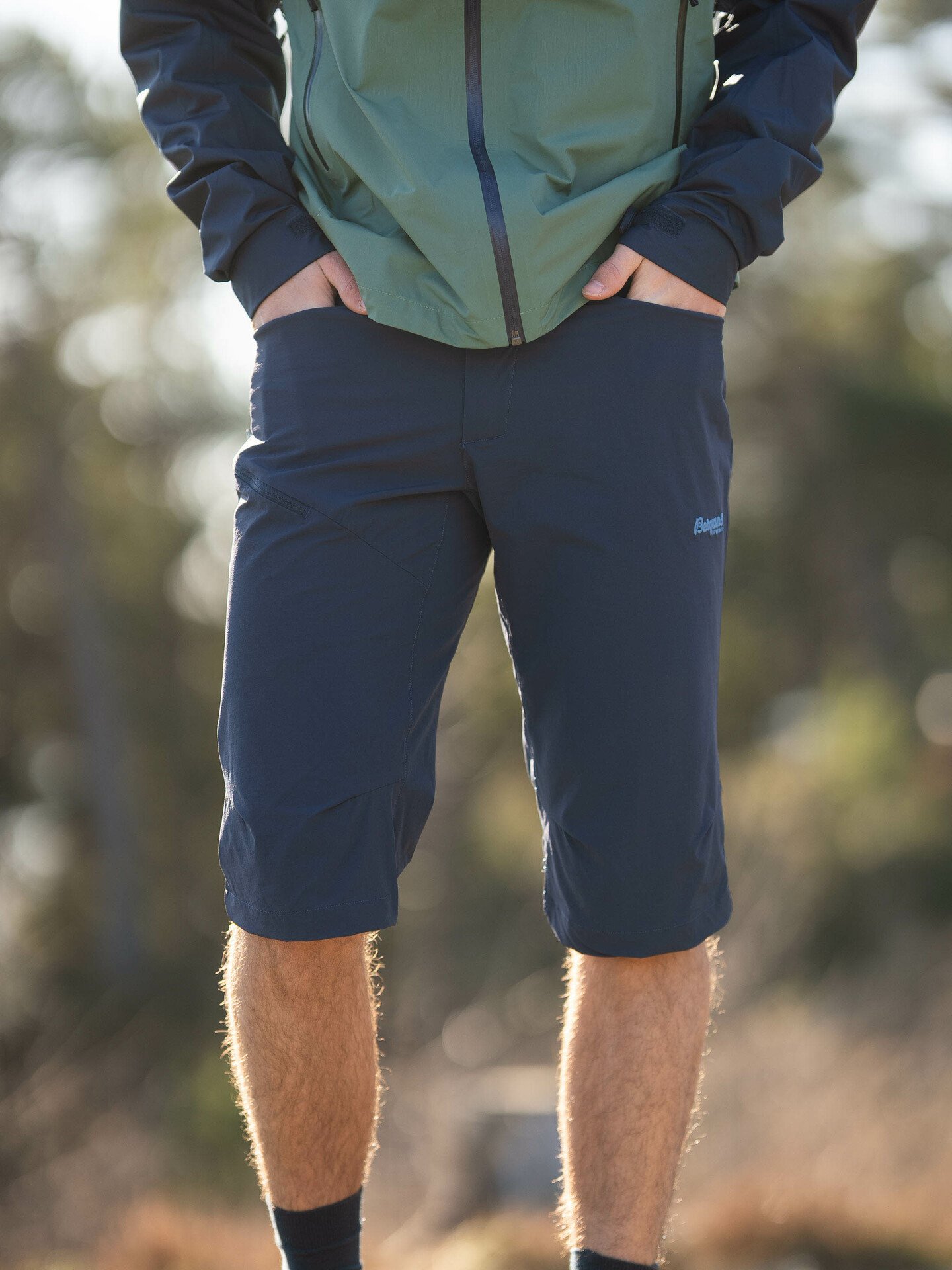 Bergans Vandre Light Softshell Long Shorts Men Navy