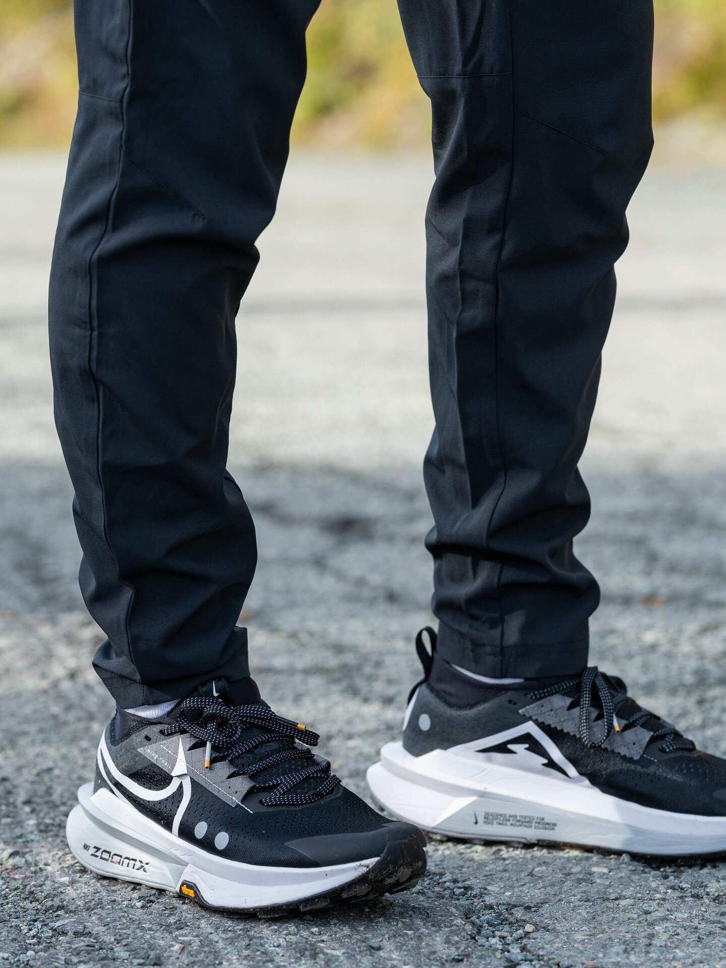 Nike Zegama 2 Black / White / Wolf Grey / Anthracite