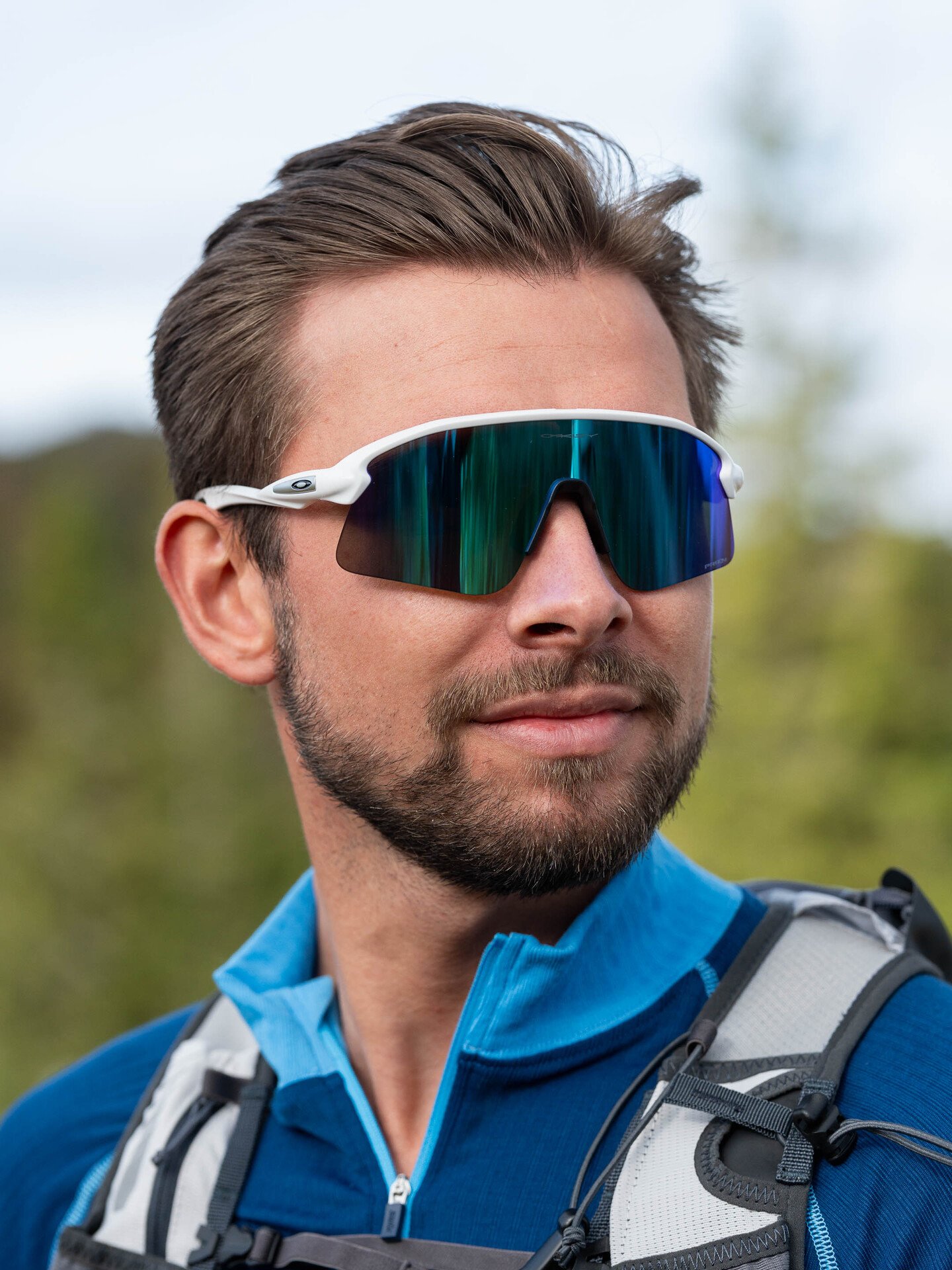 Oakley Stunt Devil Frame: Matte White / Lenses: Prizm Sapphire