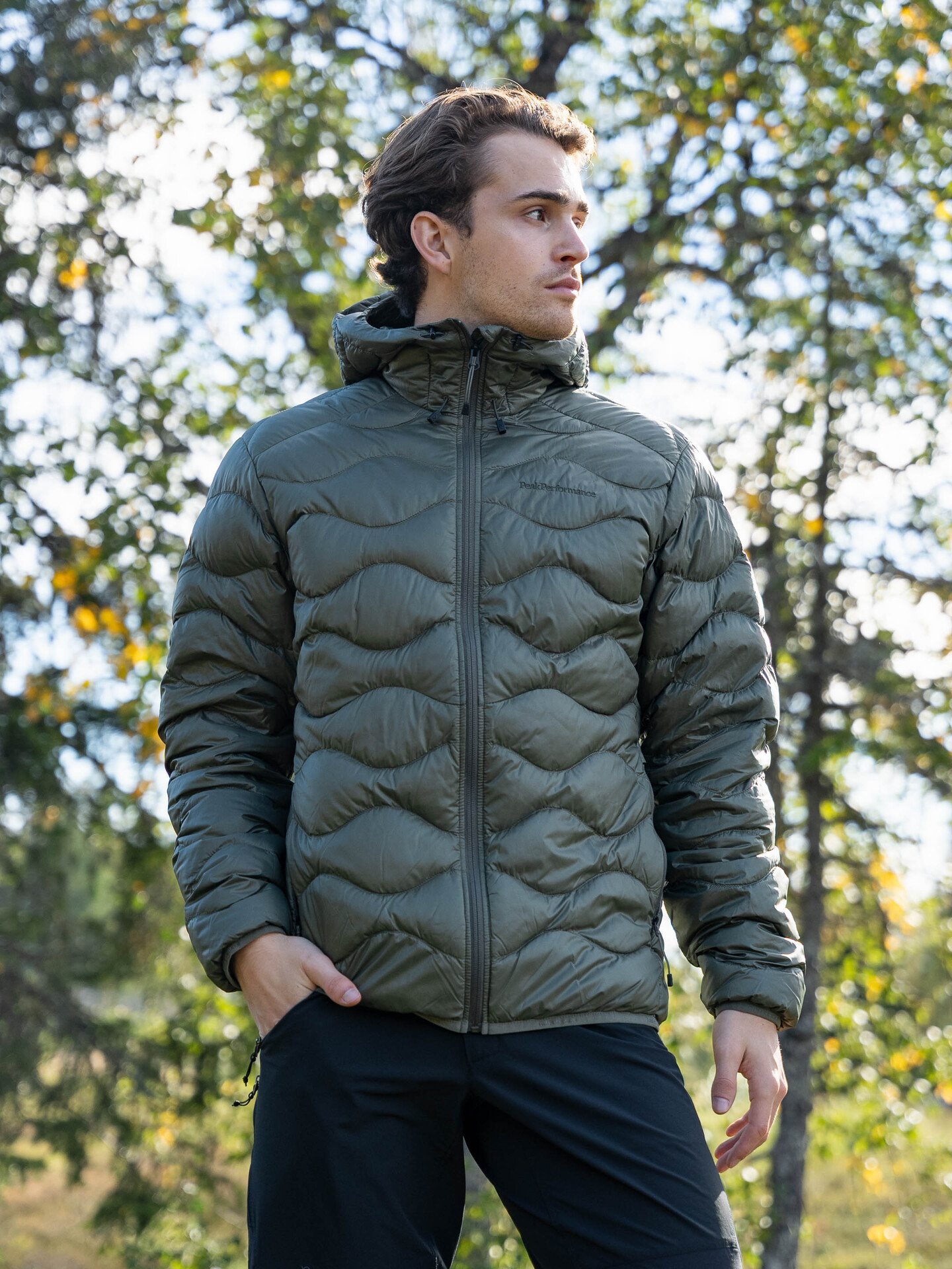 Peak Performance Helium Down Hood Jacket Men PINE NEEDLE