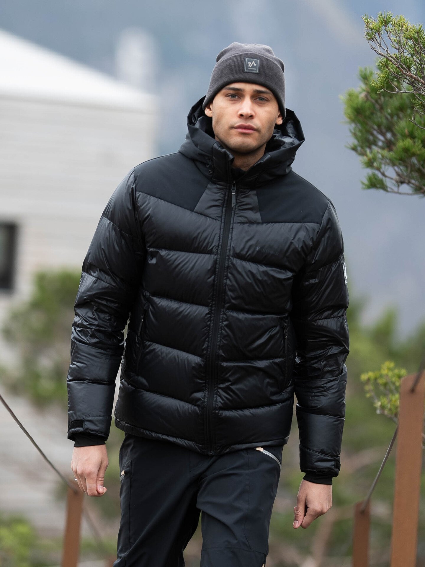 Twentyfour Isbre Dunjakke Sort