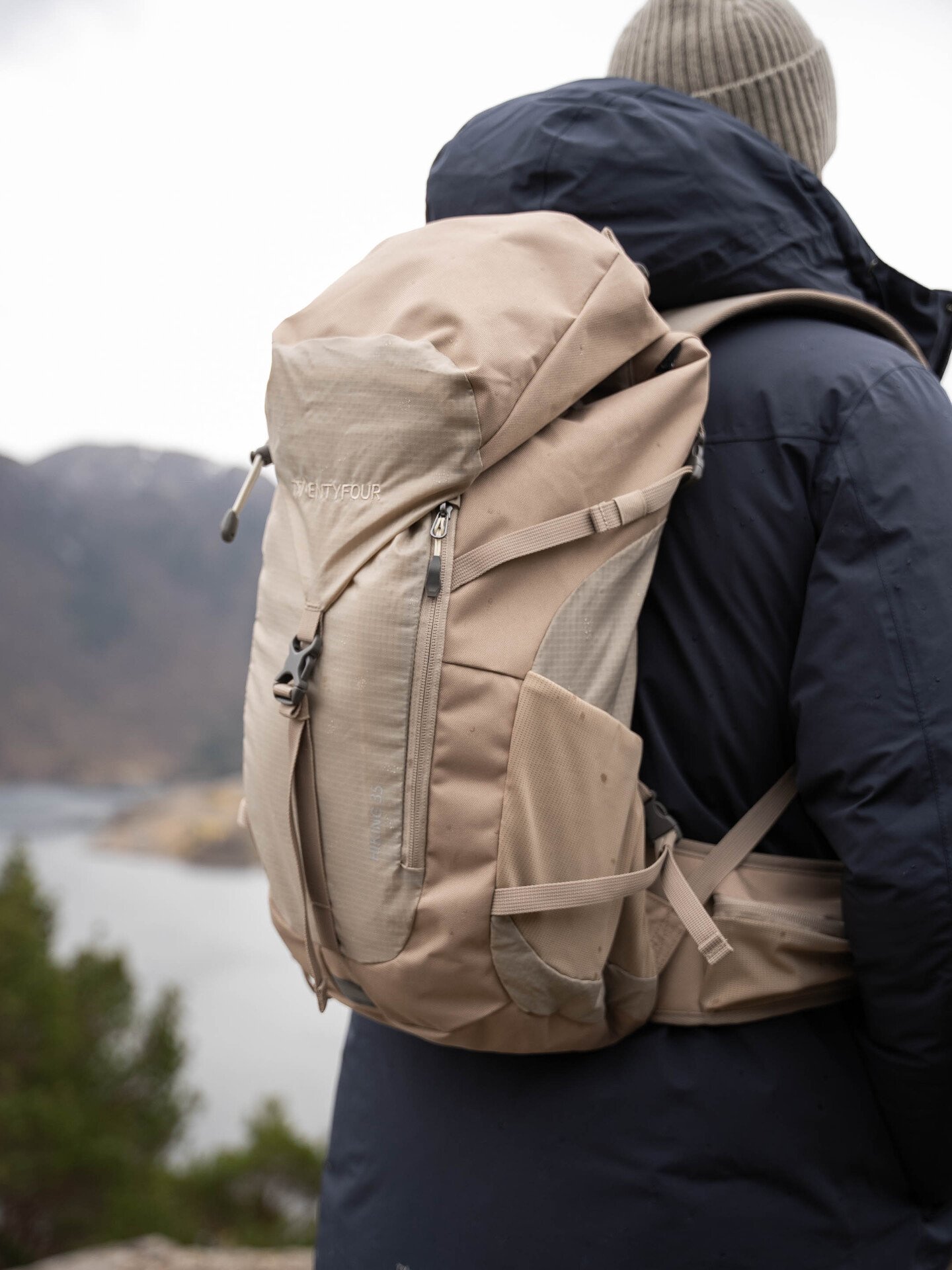 Twentyfour & Ryggsekk 35L Sand