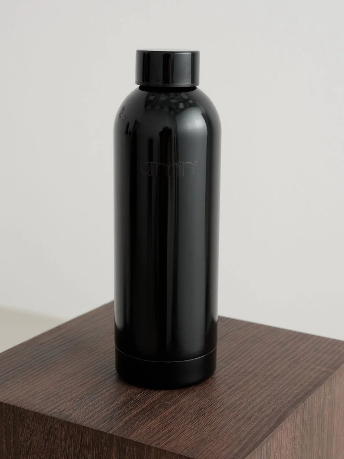 Aim'n Water Bottle Glossy Black