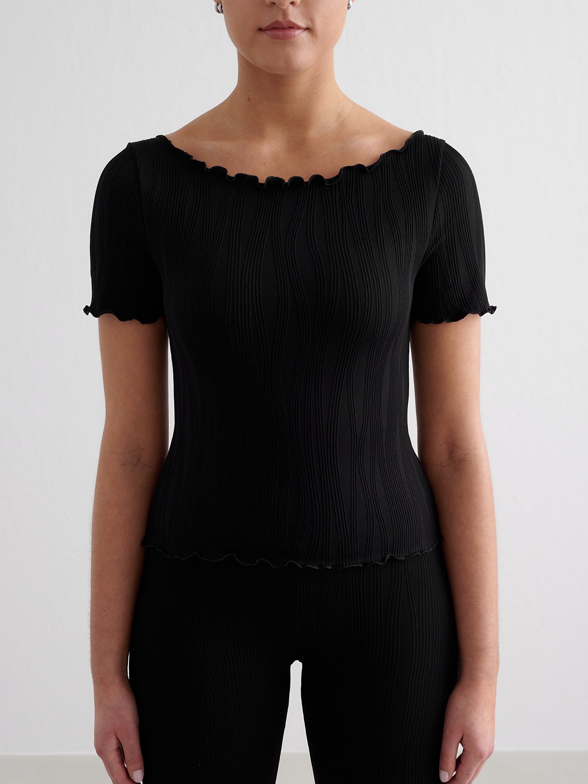 Aim'n Tulip Short Sleeve Top Black