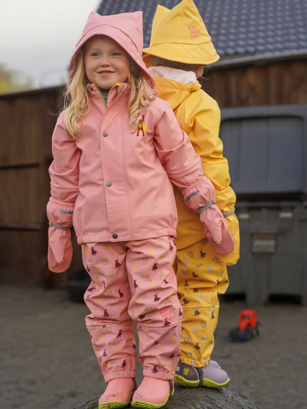 Kattnakken Regnsett Plask Rosa Krystall