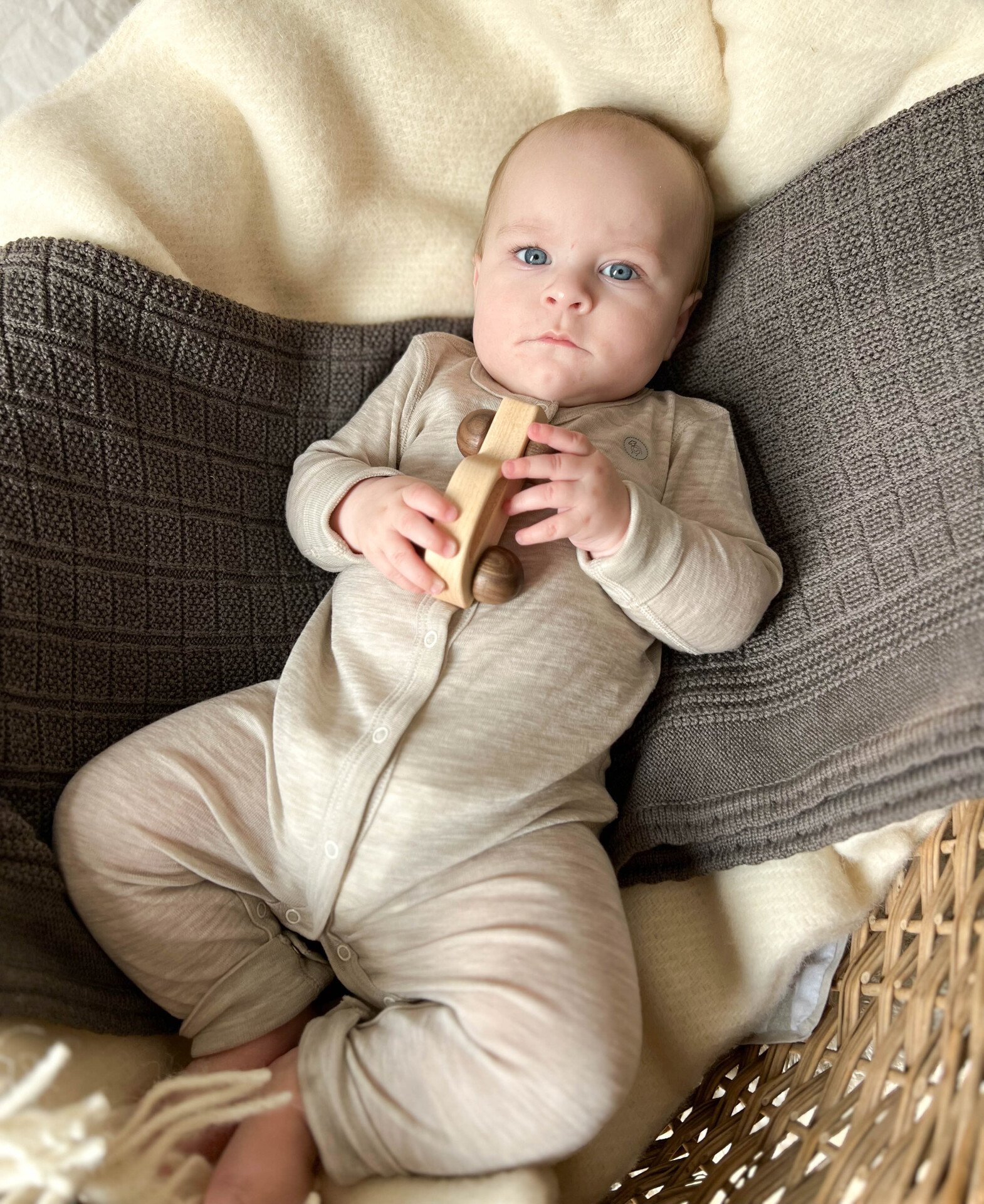 Lillelam Ullpysj Lys beige