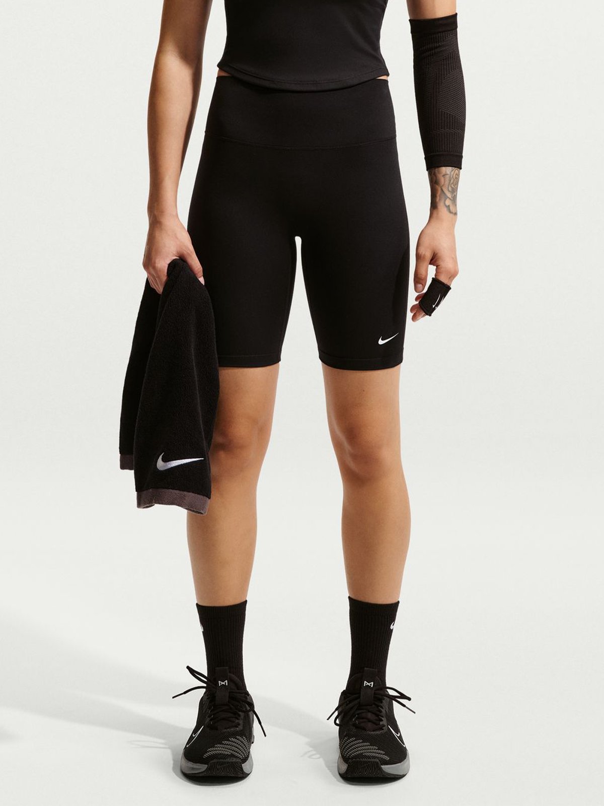 Nike One High-Waisted 8" Biker Shorts Useam Black