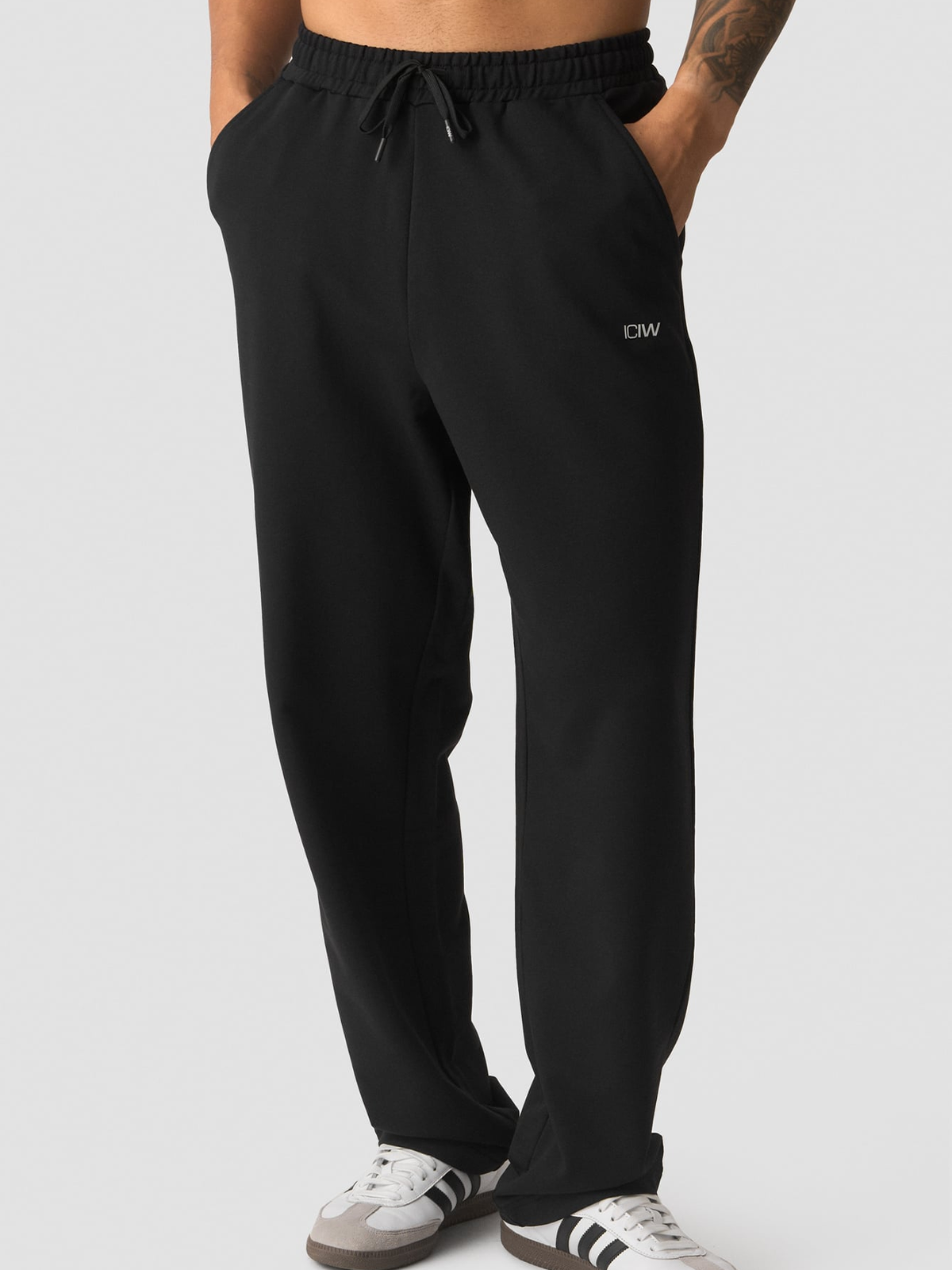 ICIW Stride Straight Leg Sweat Pants Black