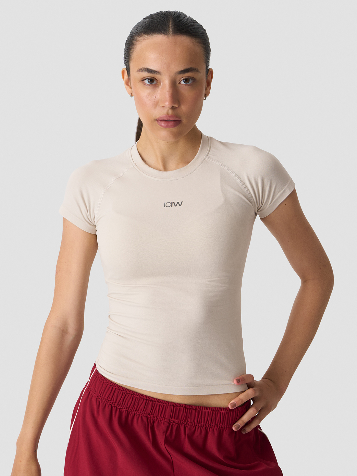 ICIW Smooth Seamless Tee Light Beige