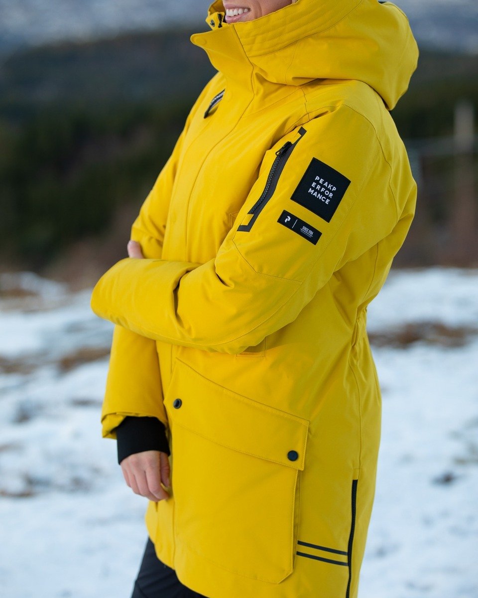 Peak Performance Hyper Parka Yellow Flow