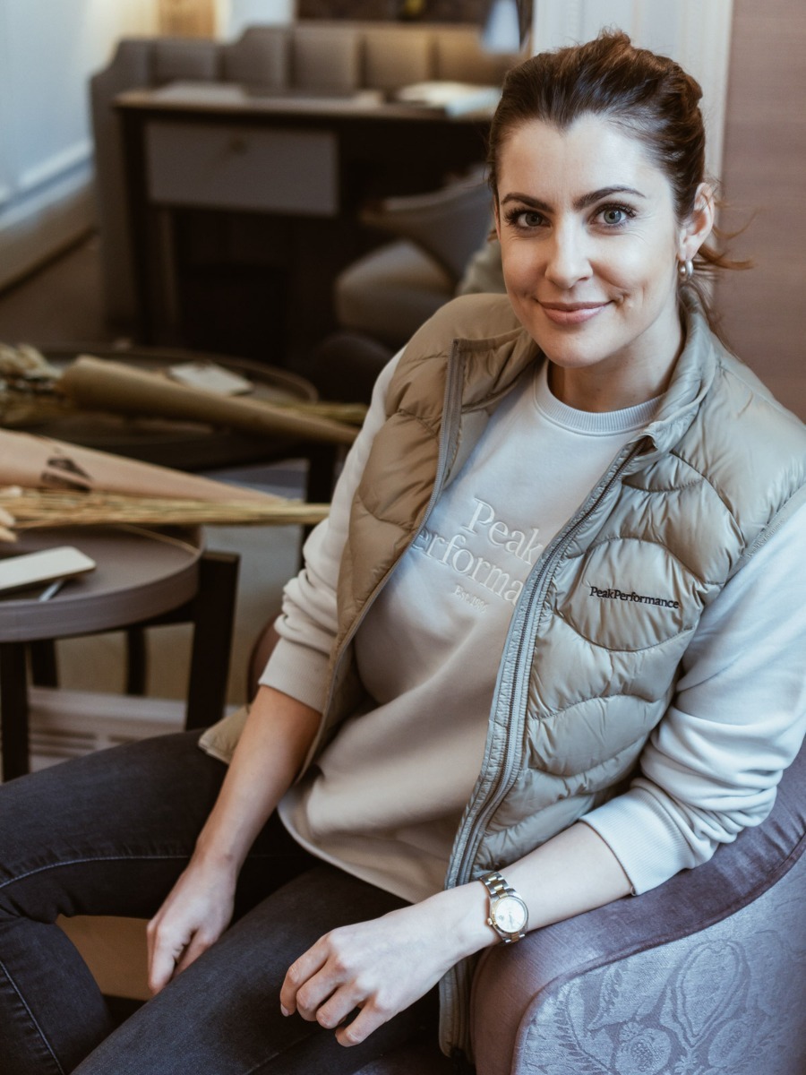 Peak Performance Helium Vest True Beige