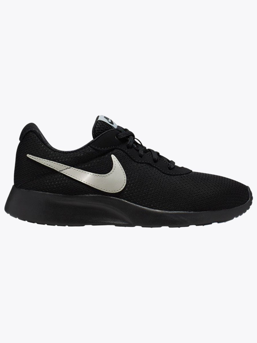 Nike Tanjun Black/ Metallic Silver