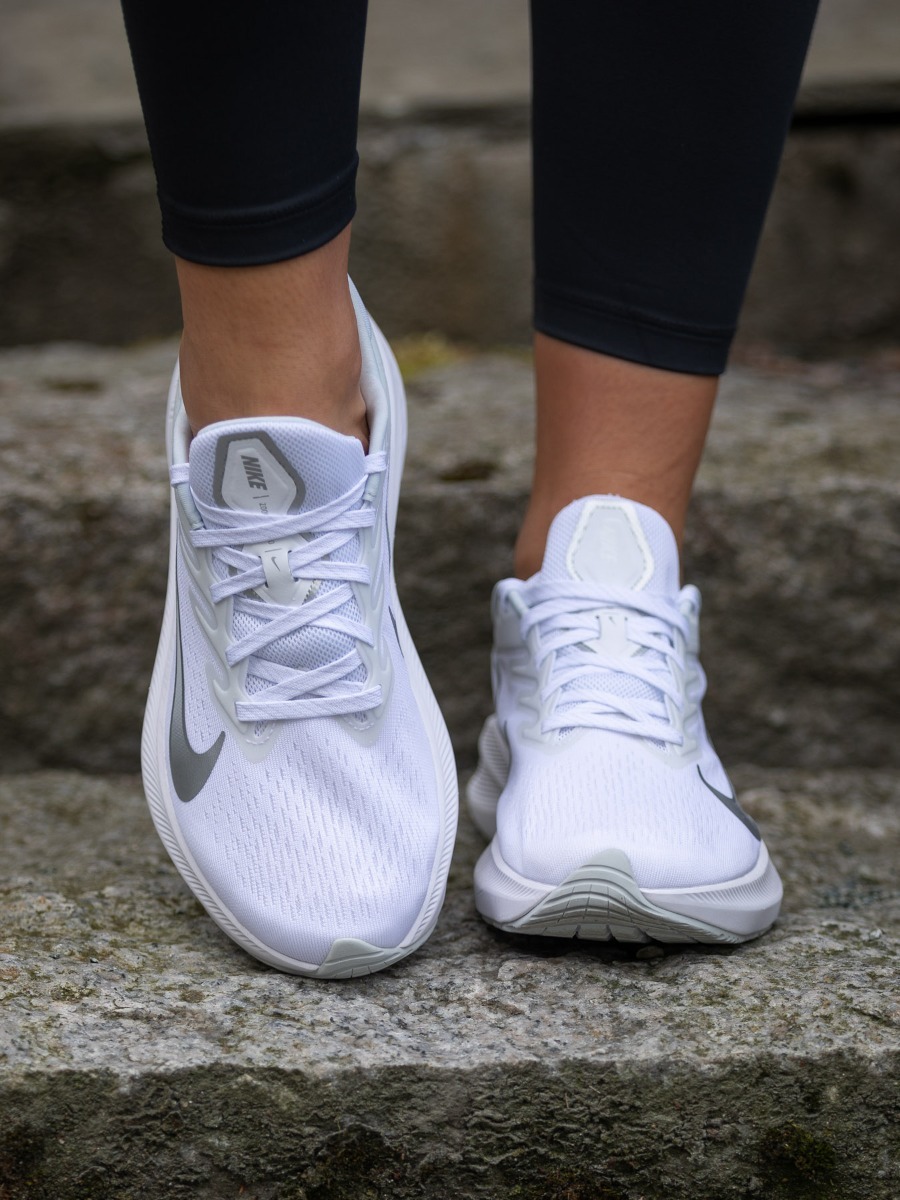 Nike Air Zoom Winflo 7 Pure Platinum/ Metallic Silver-White