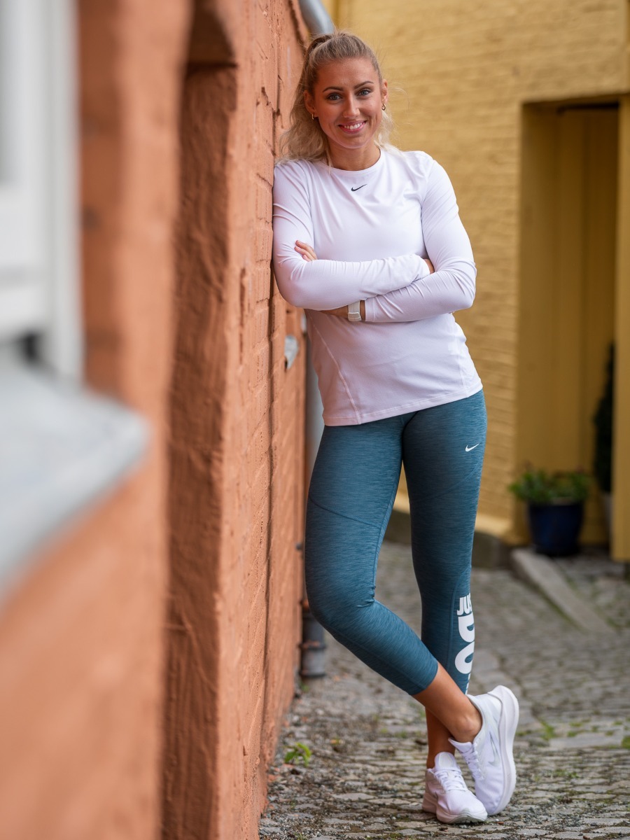 Nike Pro LS White/ Black