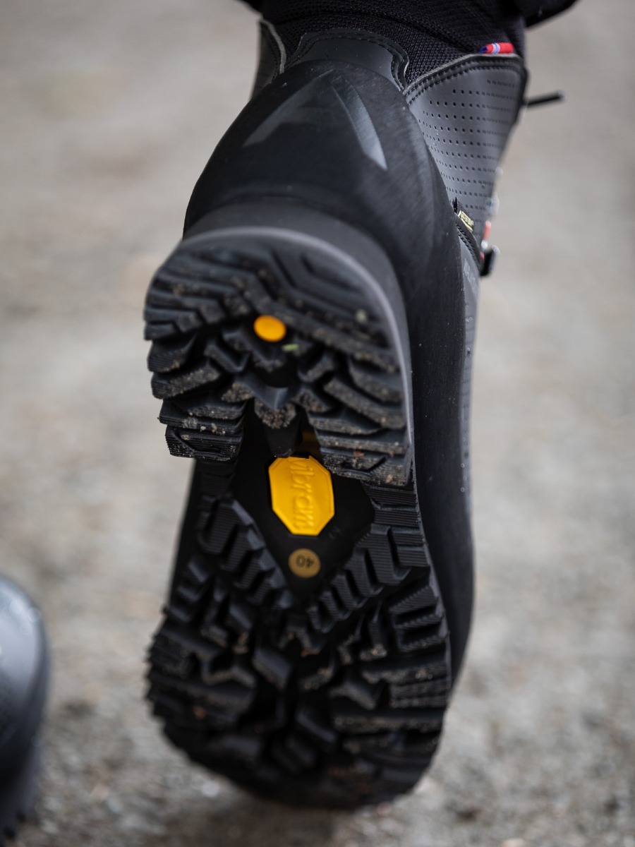Alfa Walk Queen Air A/P/S GTX Black