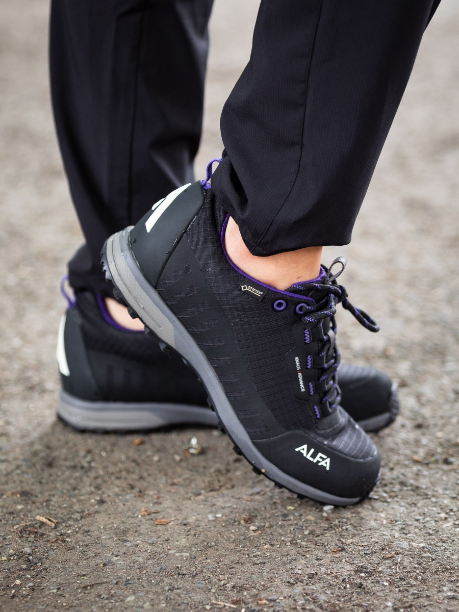 Alfa KNAUS ADVANCE GTX Black/ Purple