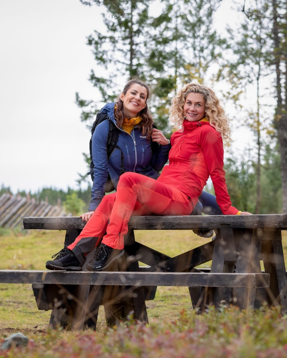 Bergans Cecilie Mountain Softshell Jacket Dahlia Red / Light Dahlia Red