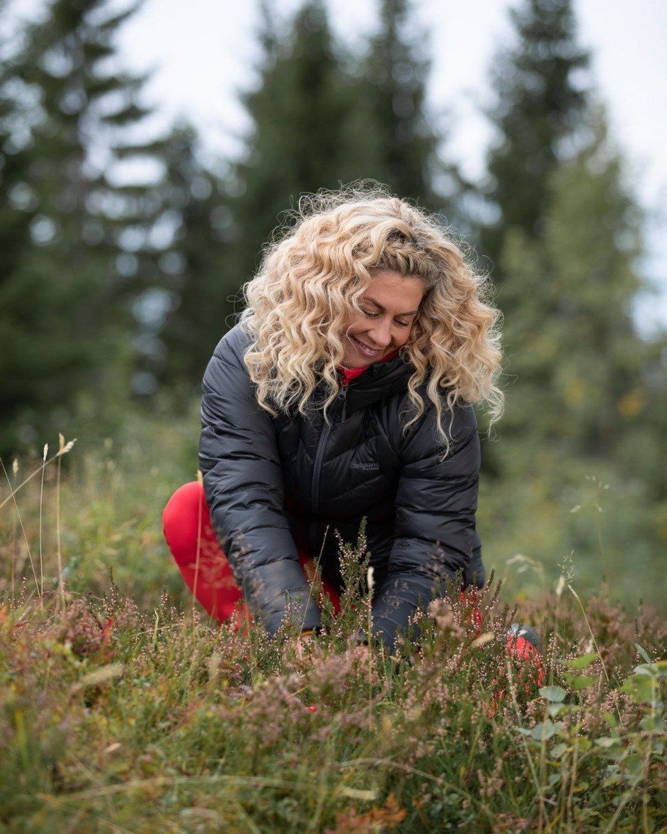 Bergans Cecilie V3 Down Jacket Solid Charcoal / Solid Dark Grey