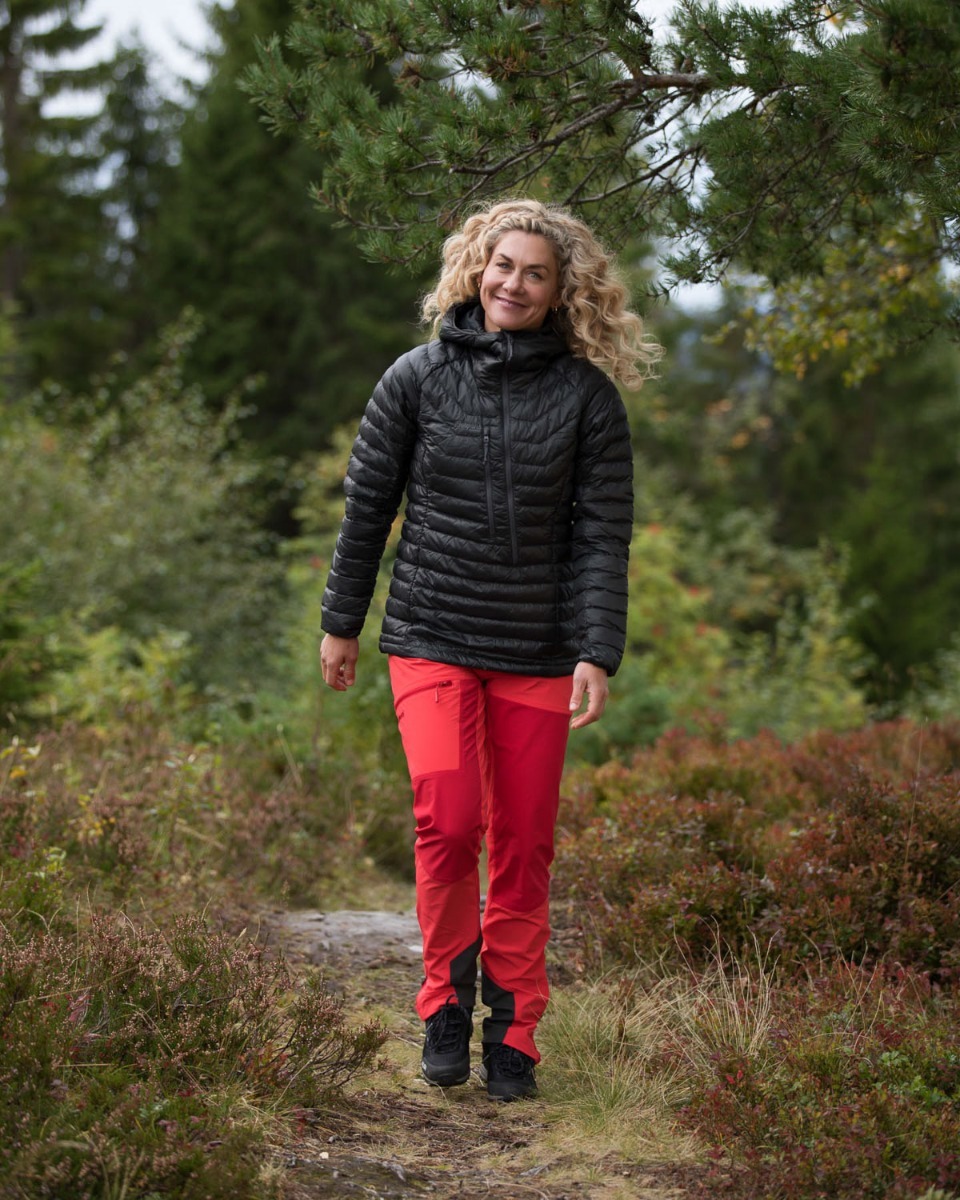 Bergans Cecilie Down Light Anorak Solid Charcoal / Solid Dark Grey