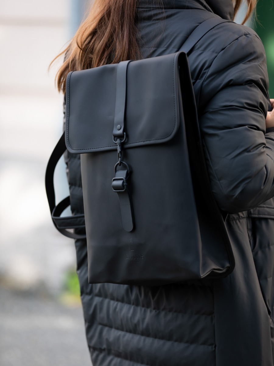 Rains Rucksack Black